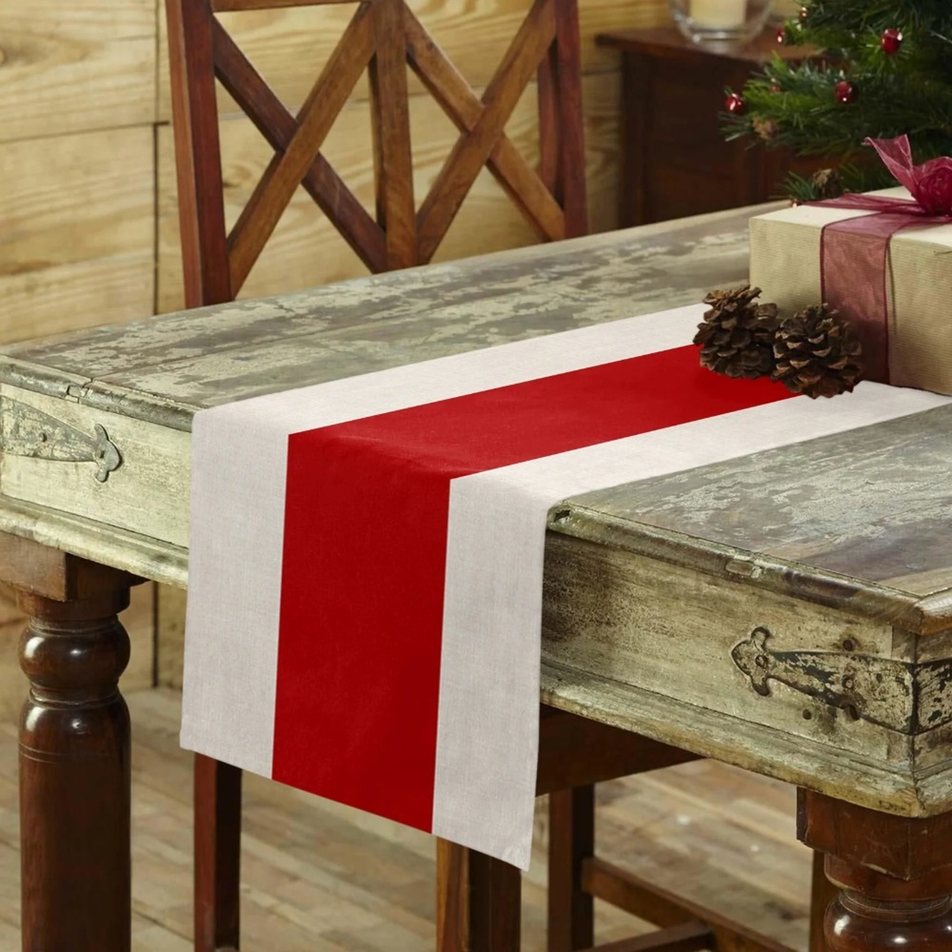 Classic Red Stripe Table Runner For Dining Table Holiday Decor 1