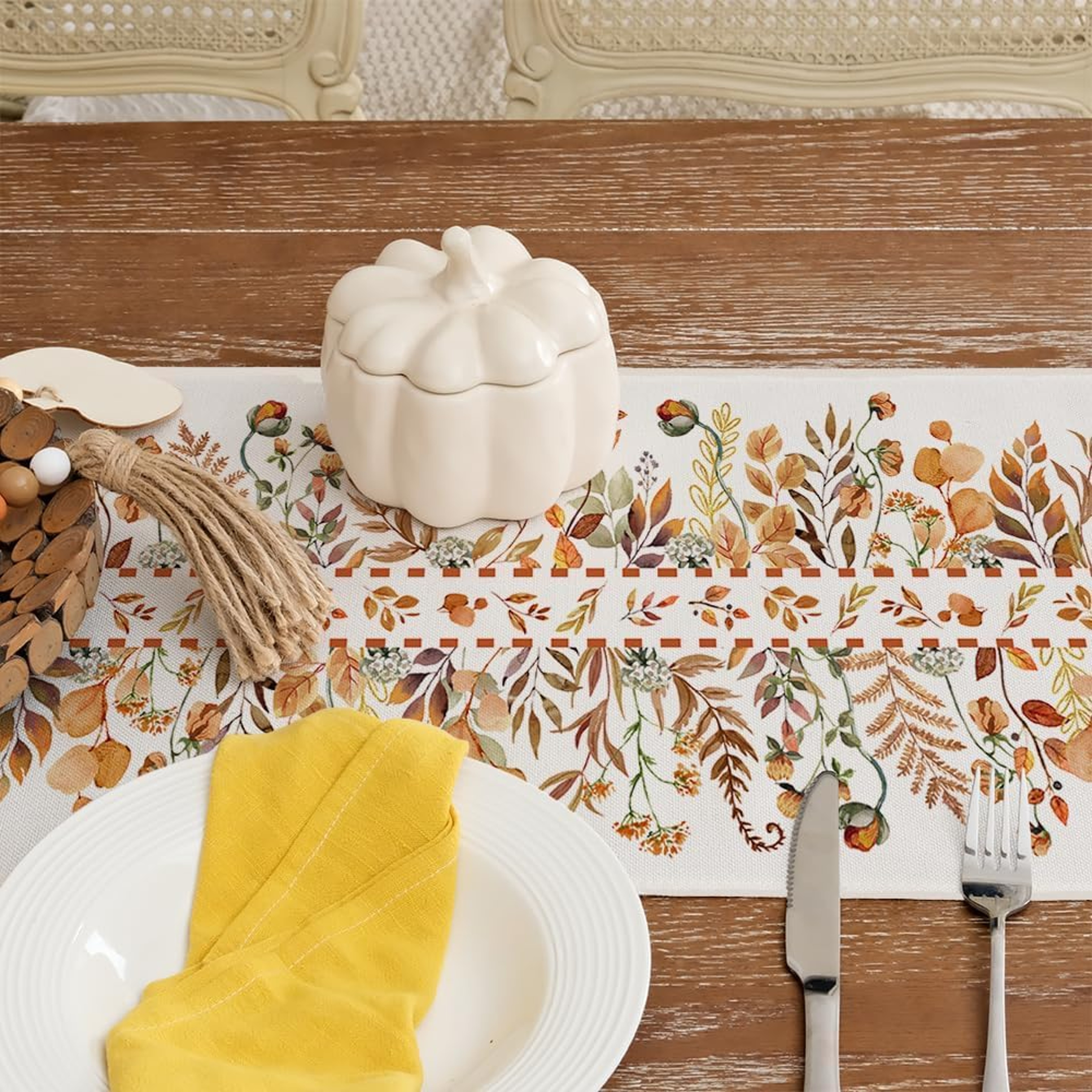 Autumn Wildflower Linen Thanksgiving Table Runner for Fall Dining Decor – view 4