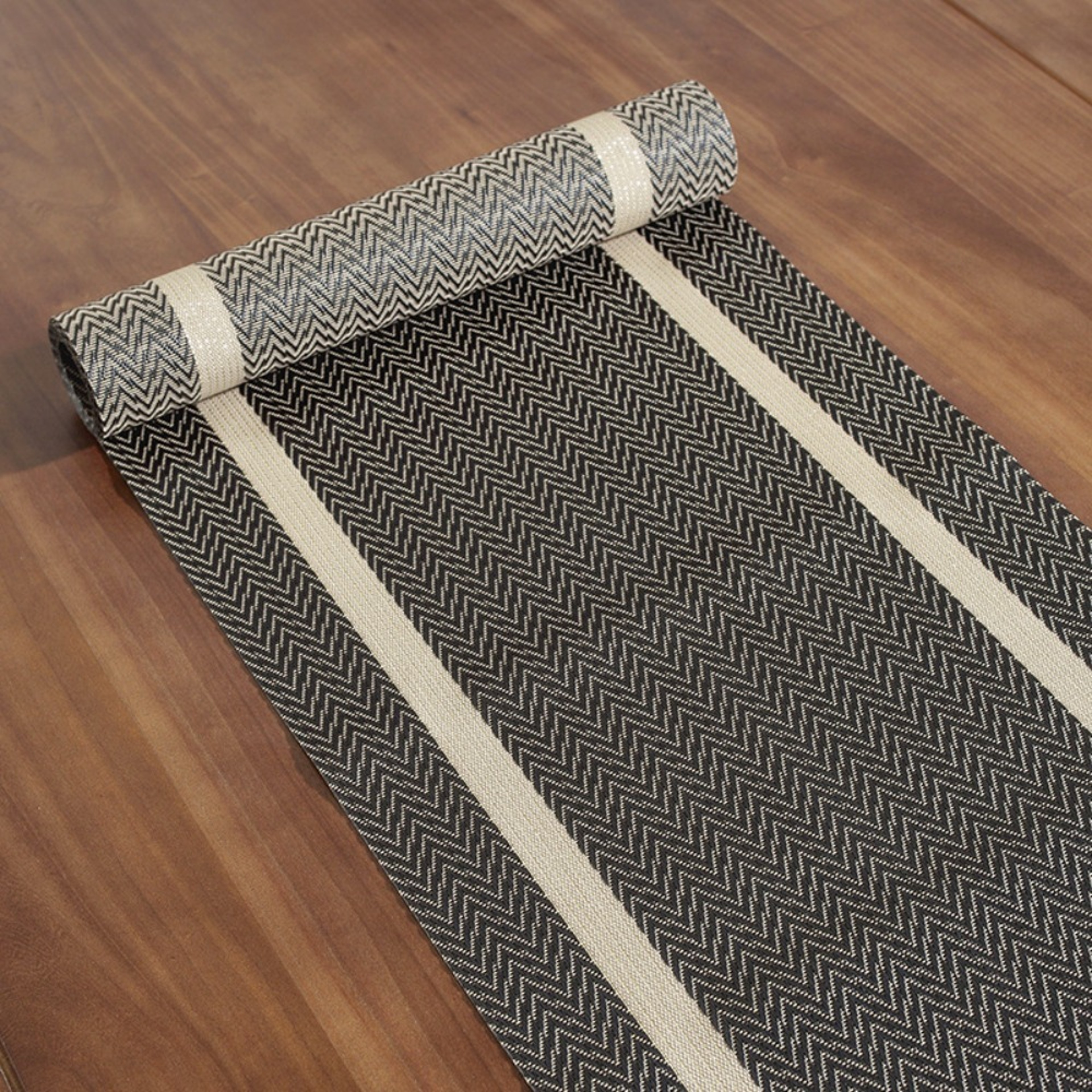 Durable Table Runner & Table Cover Waterproof, Stain Resistant Table Cover – view 9
