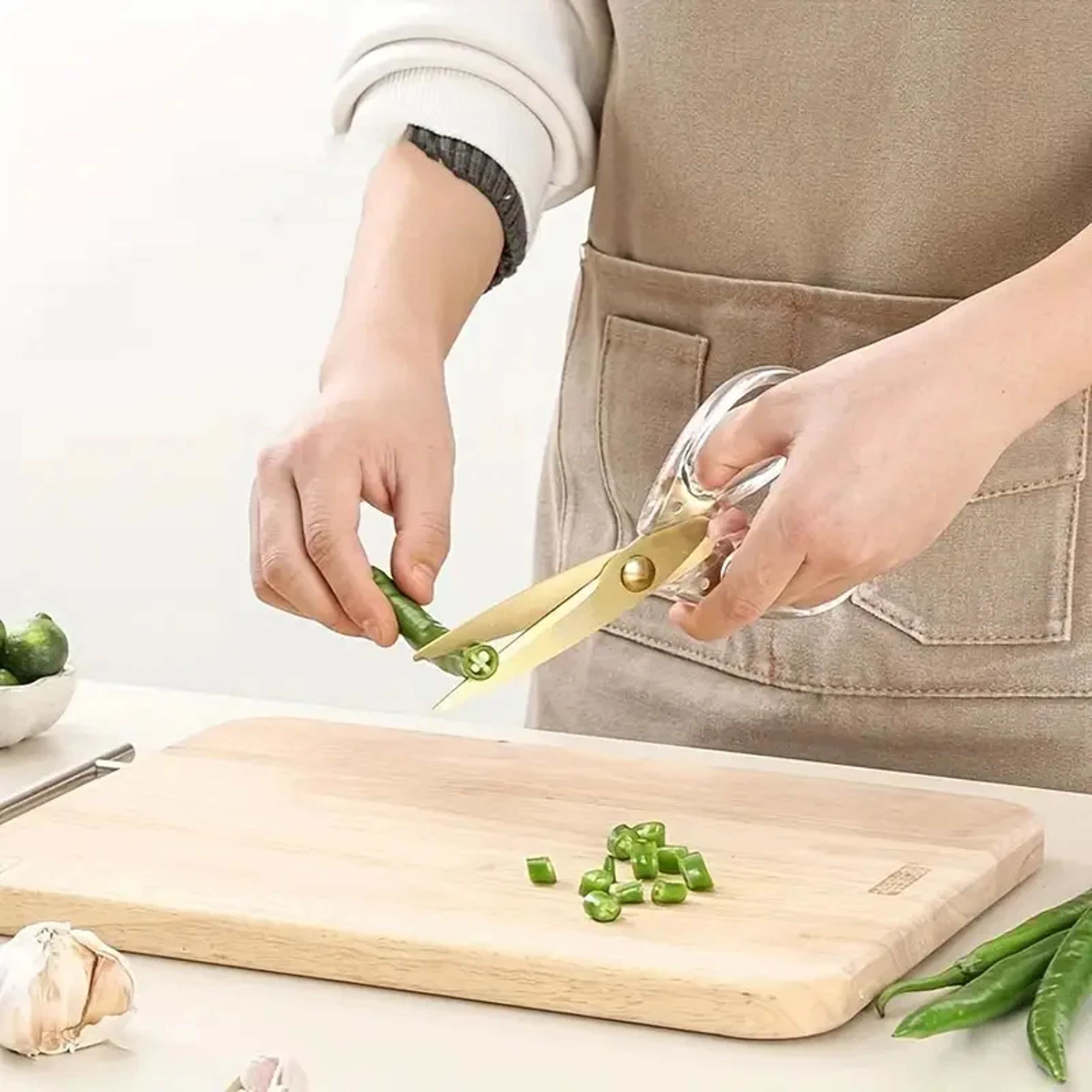 Transparent Handle Kitchen Scissors Sharp Meat Cutting Scissors  Vegetable Shears For Everyday Food 1