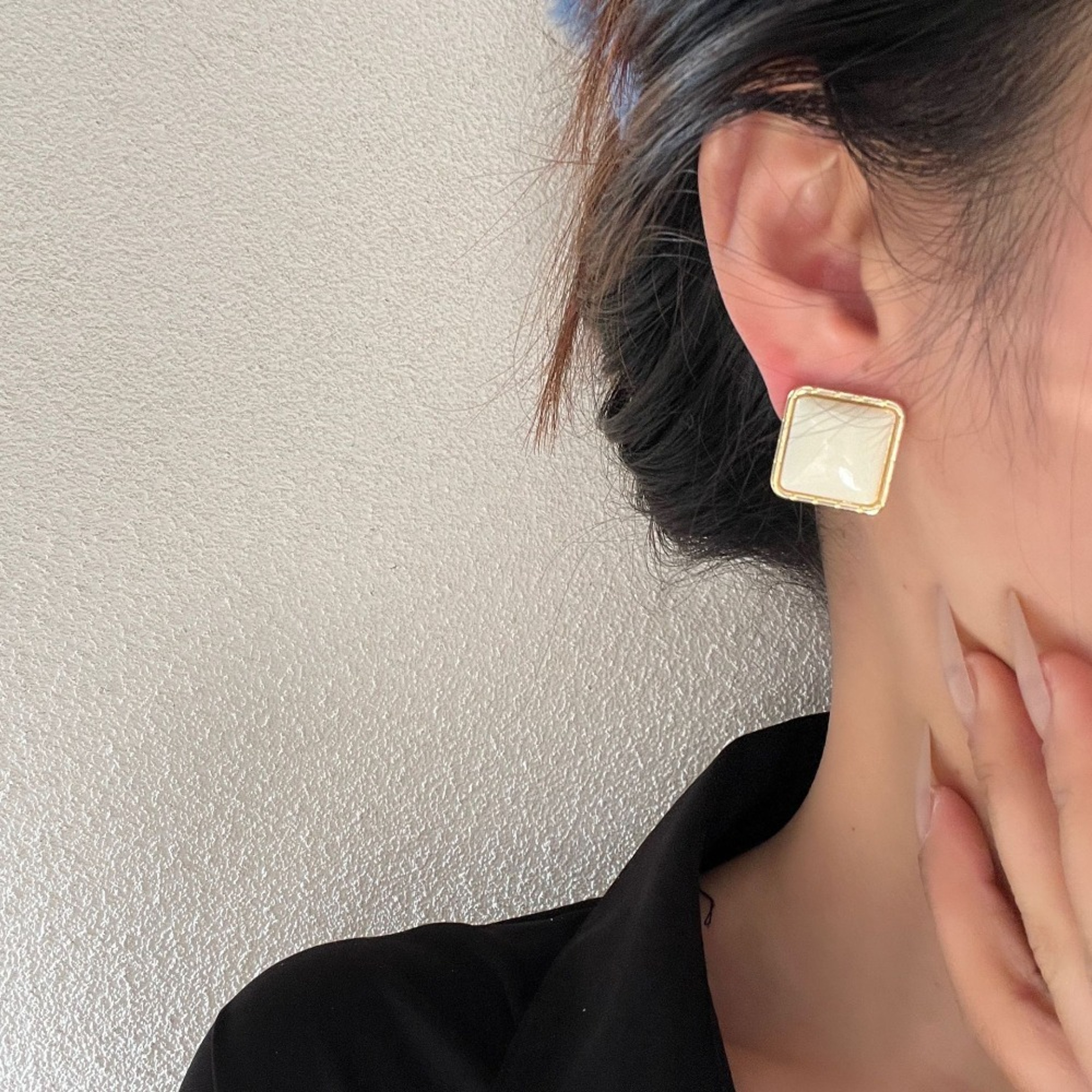 White Geometric Acrylic Stud Earrings For Women OL Style Fashion Jewelry Gift 0