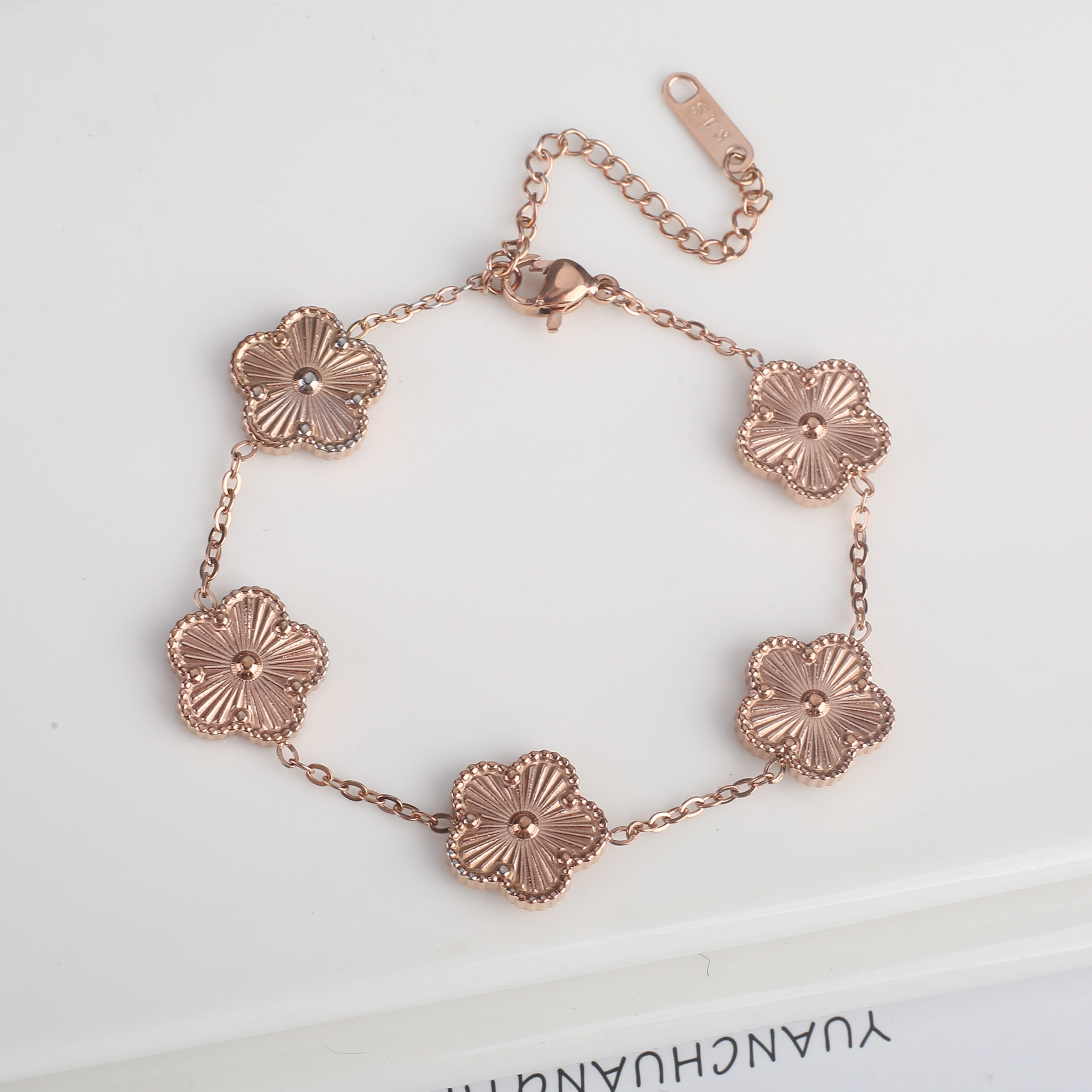 Elegant Golden Clover Adjustable Bracelet Stainless Steel Lucky Flower Jewelry For Women 4