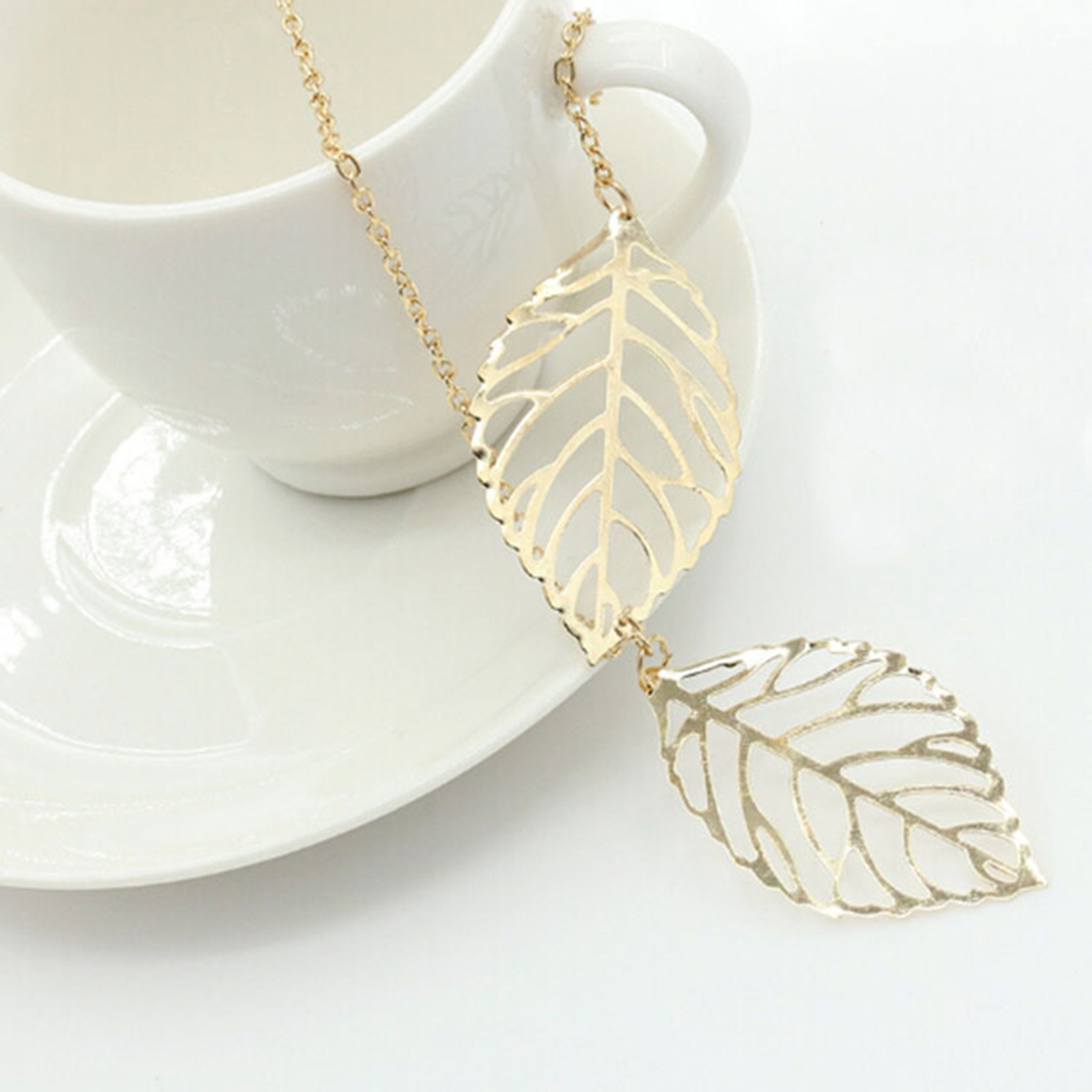 Boho Double Leaf Pendant Necklace For Women Minimalist Leaf Necklace Clavicle Jewelry Gift 3