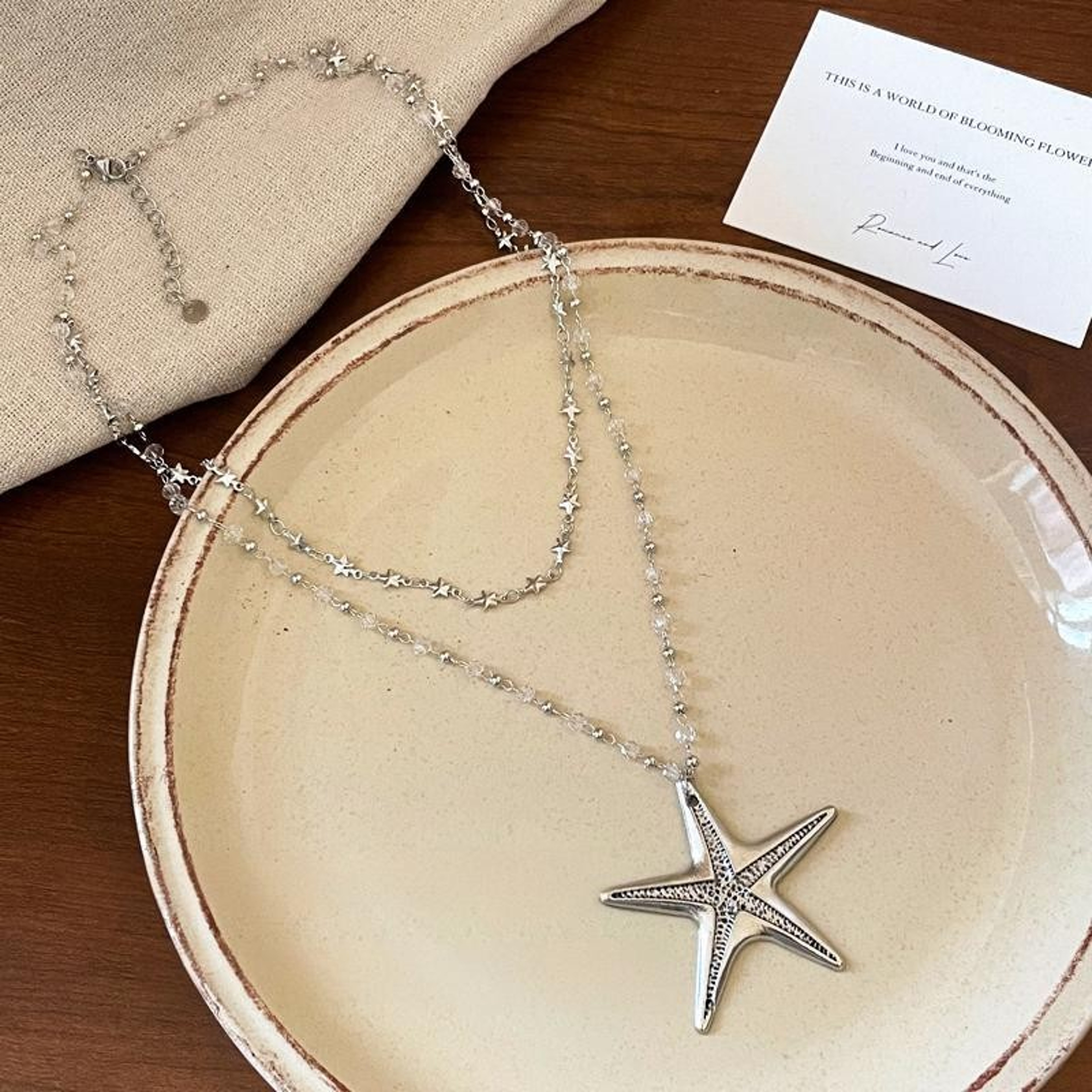 Ocean Breeze Starfish Layered Necklace Elegant Starfish Pendant Necklace for Beach & Vacation Style – view 3