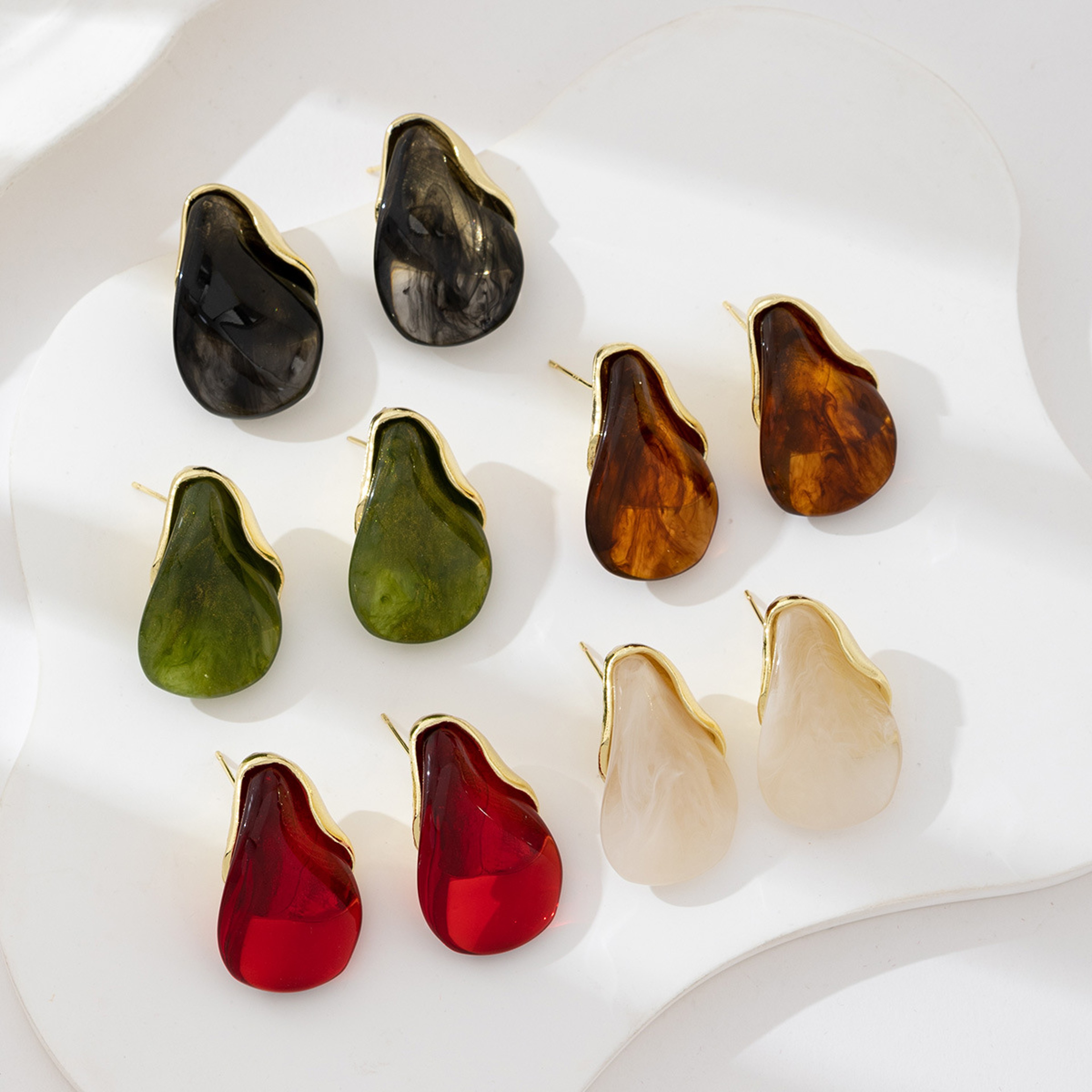 Amber Teardrop Resin Stud Earrings for Women Statement Earrings, Resin Earrings, Modern Gold Accent – view 1