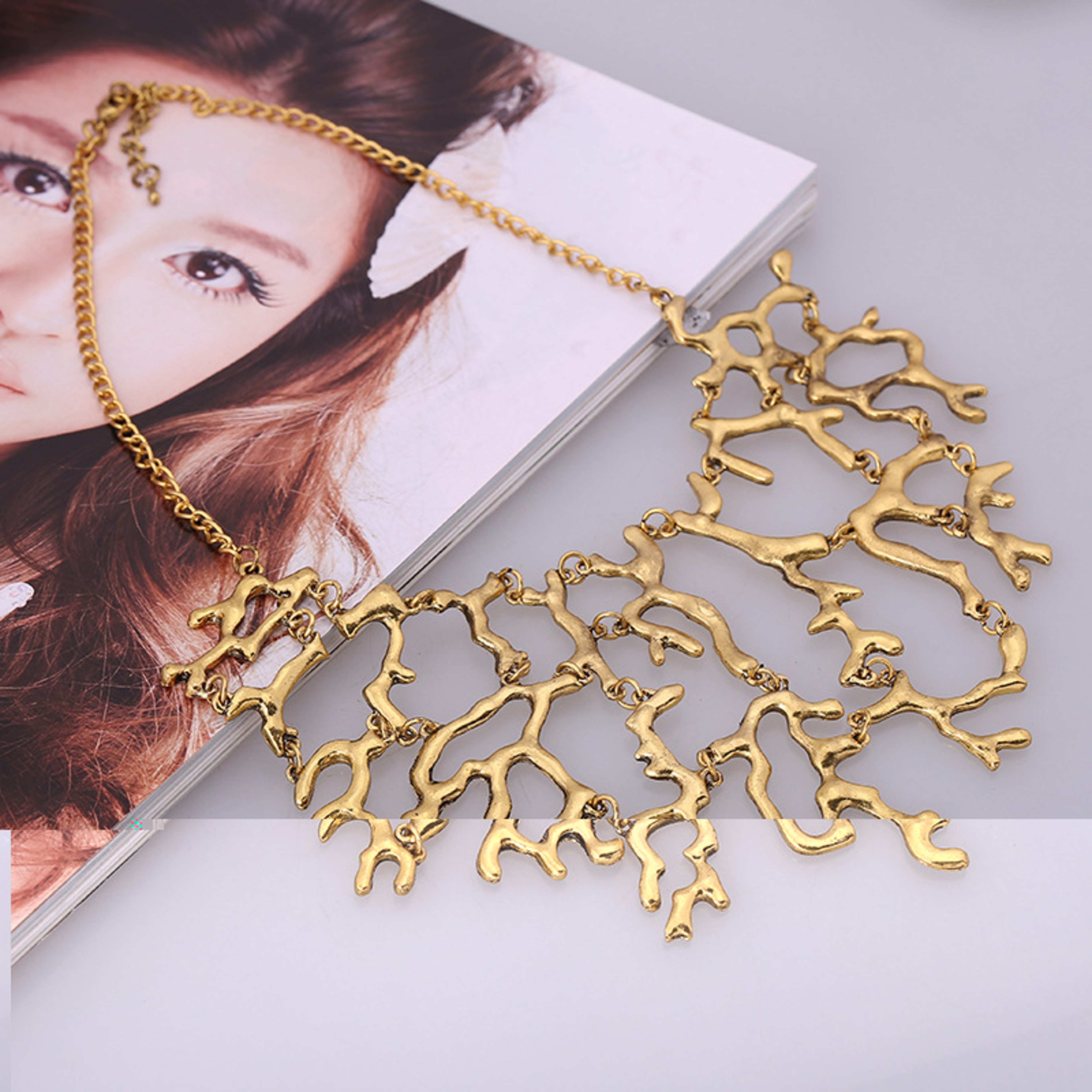 Vintage Tree Branch Statement Necklace Bold Punk Collar Choker Maxi Necklace For Women 3