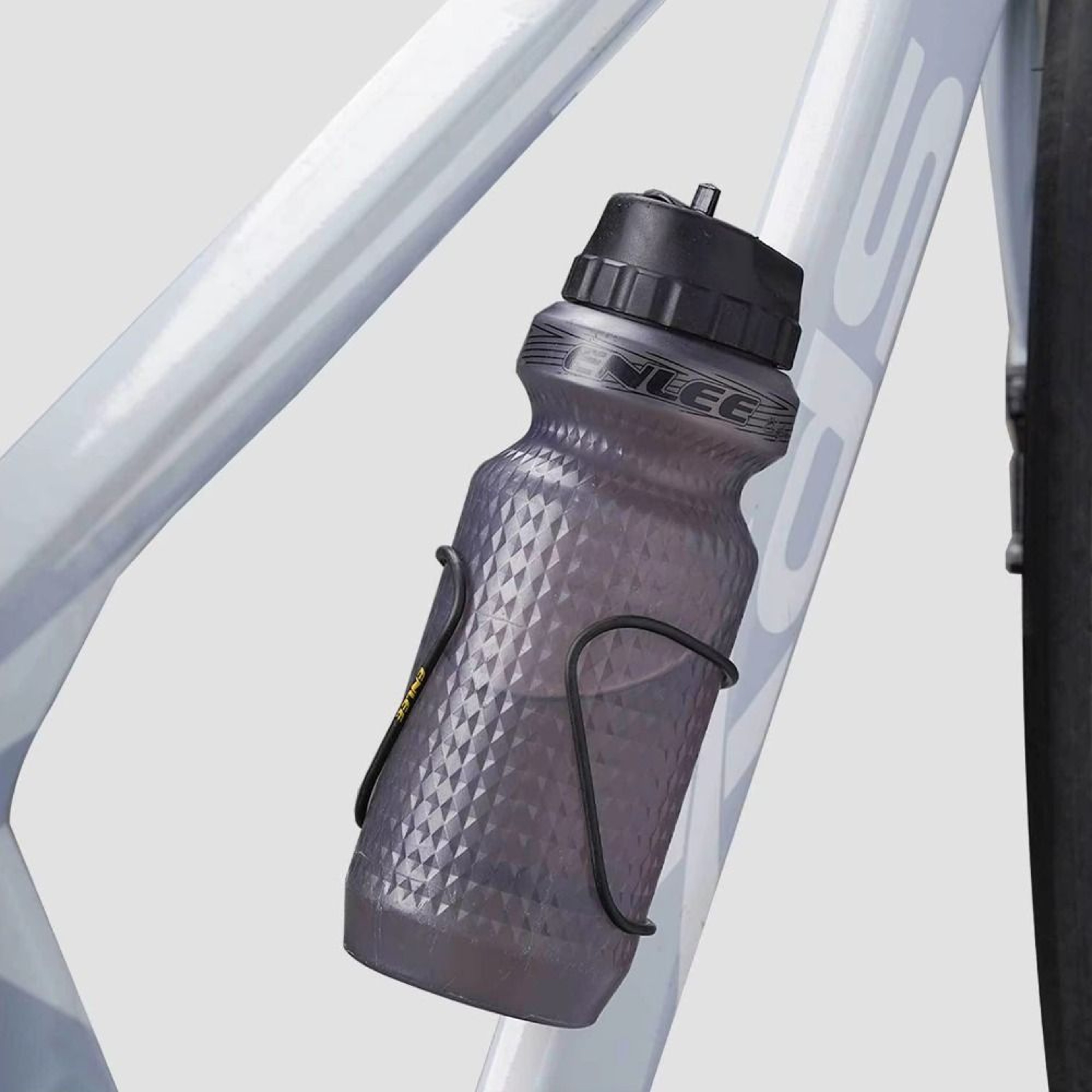Carbon Fiber Bottle Cage Ultralight Bike Bottle Holder For Road And MTB 1