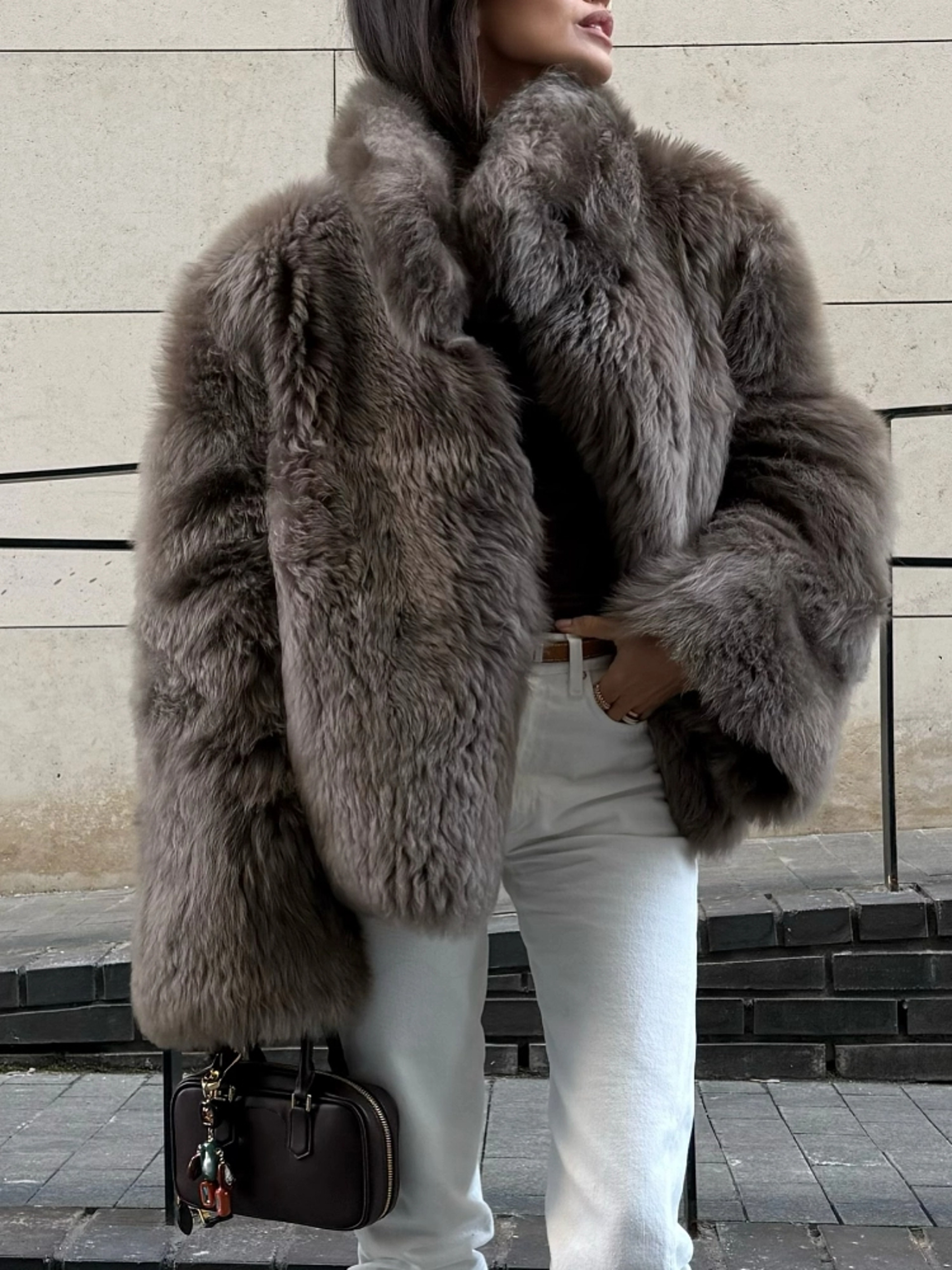 Chic Women's Furry Coat, Loose Fit with Stand Up Collar, Thick Warm Winter Outerwear, Solid Color Fashion – view 2