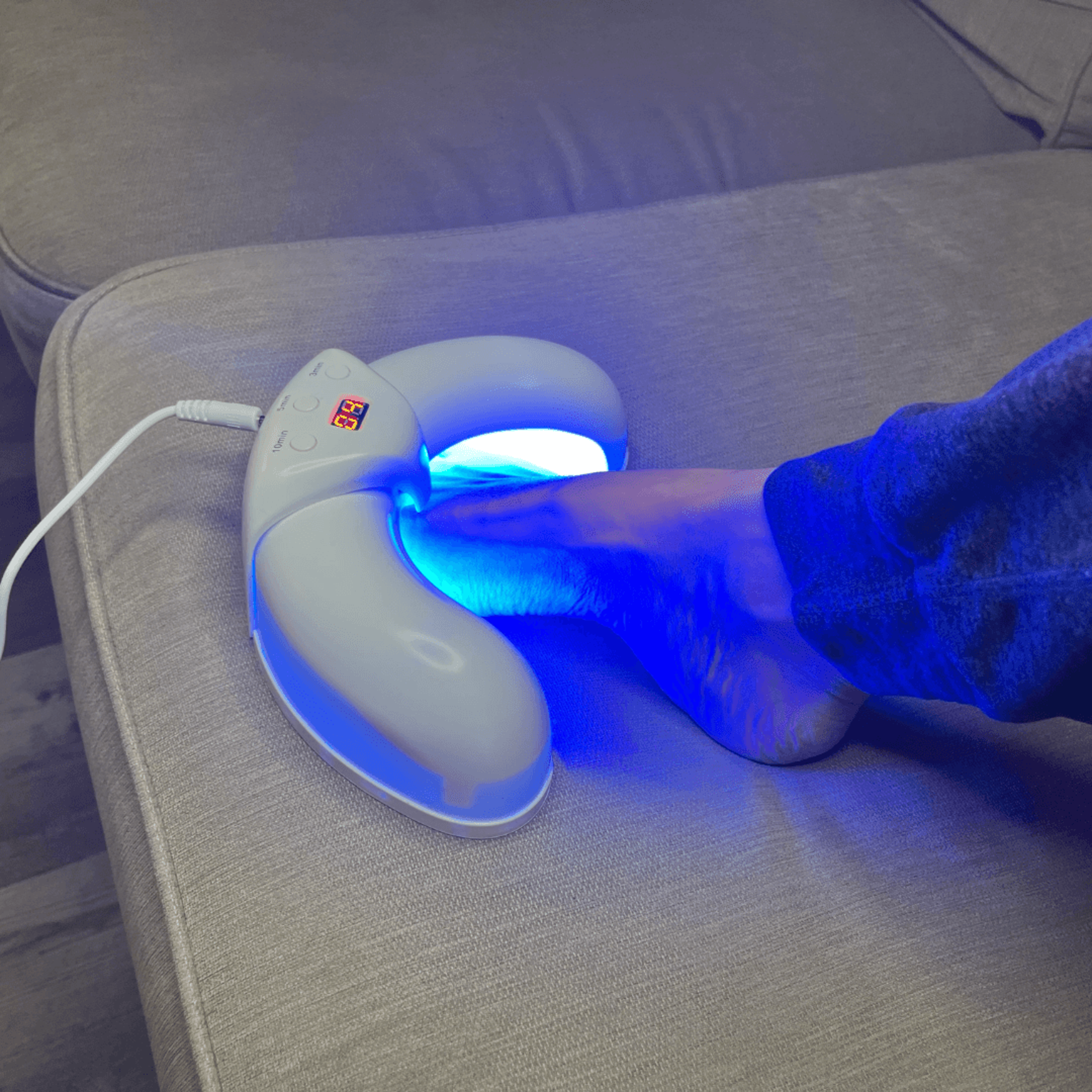 toenail fungus laser therapy device in use