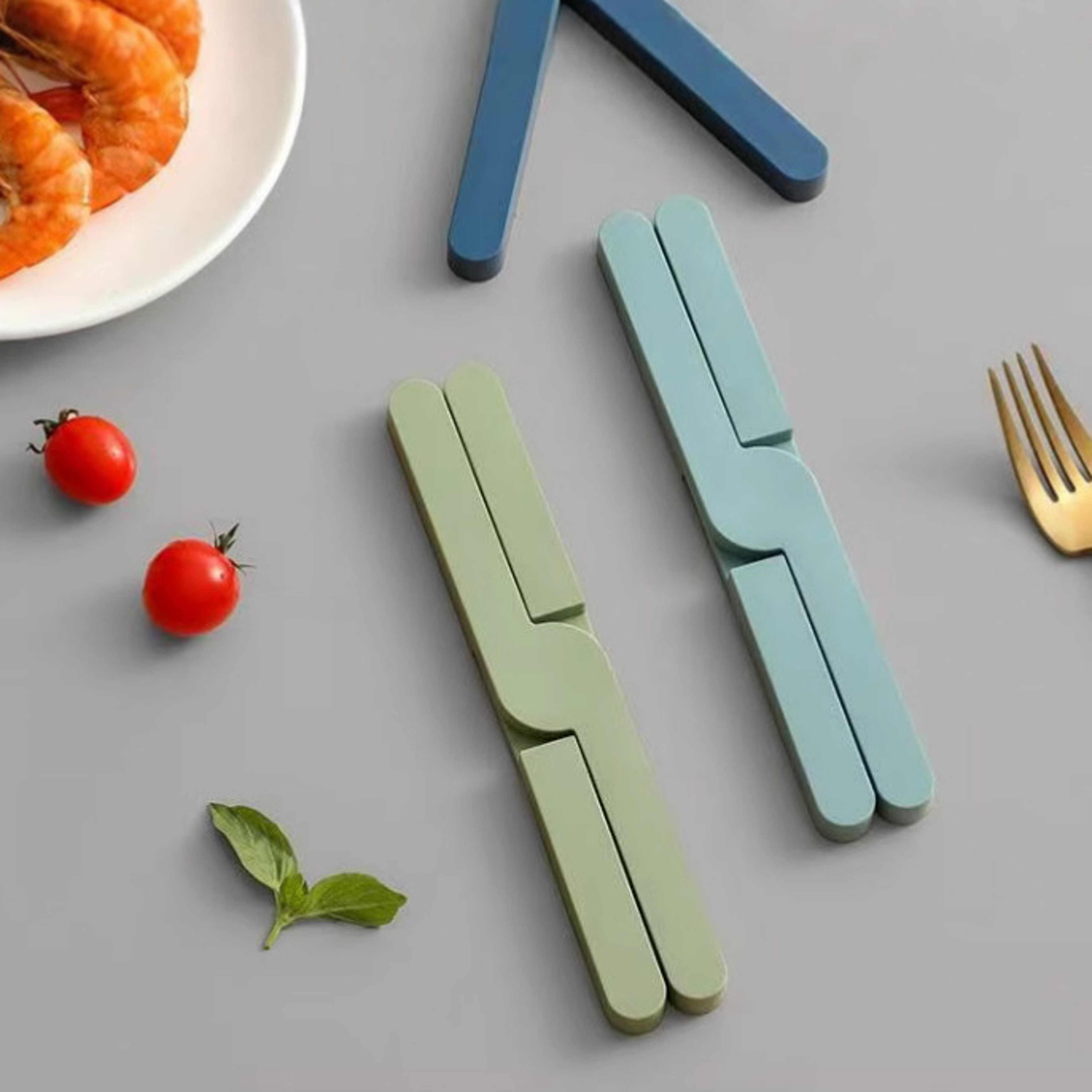 Foldable Silicone Trivet Heat Resistant Pot Holder and Non Slip Kitchen Mat for Hot Dishes – view 5
