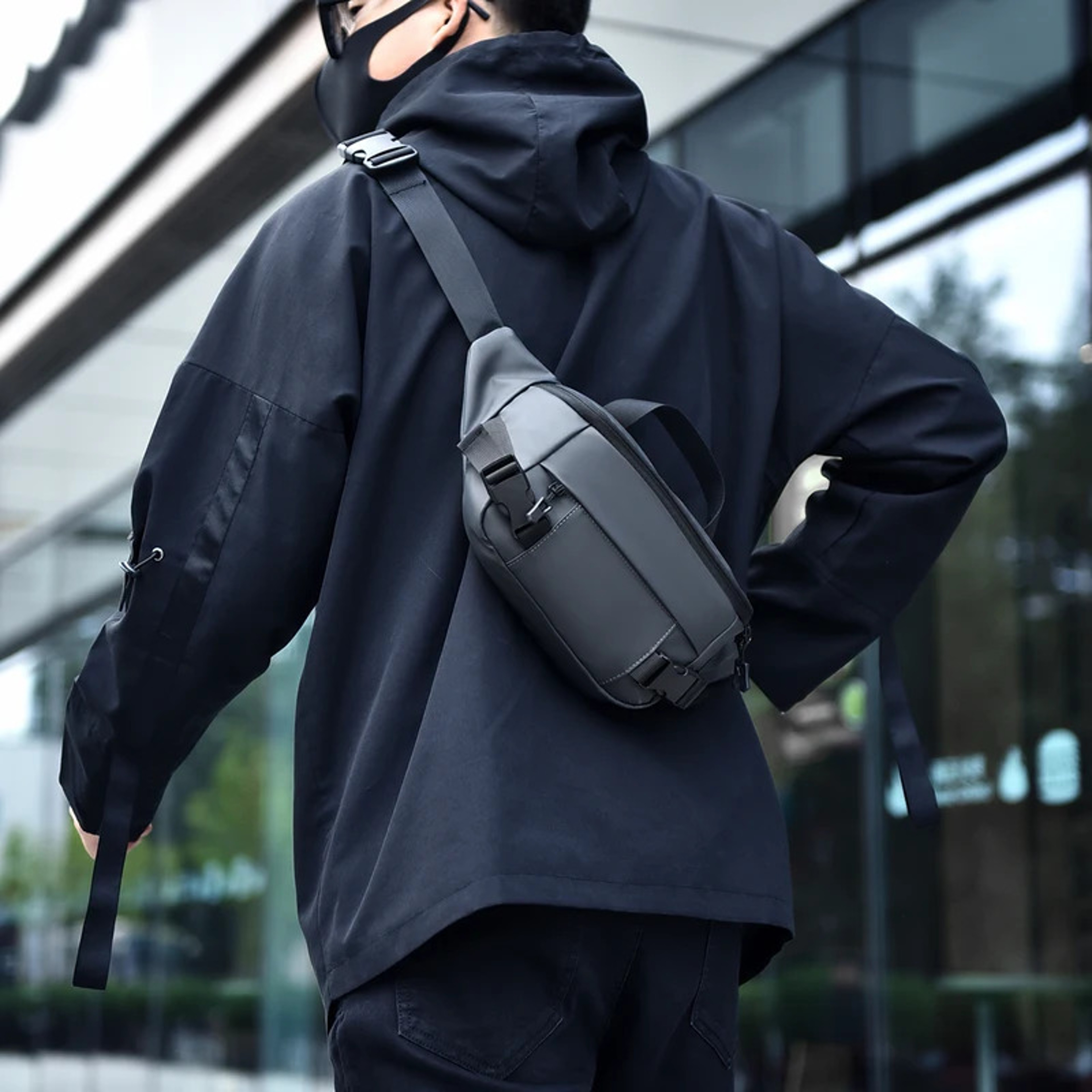 UrbanCarry Laptop Messenger Bag For Men Large Capacity Crossbody Work Bag 3