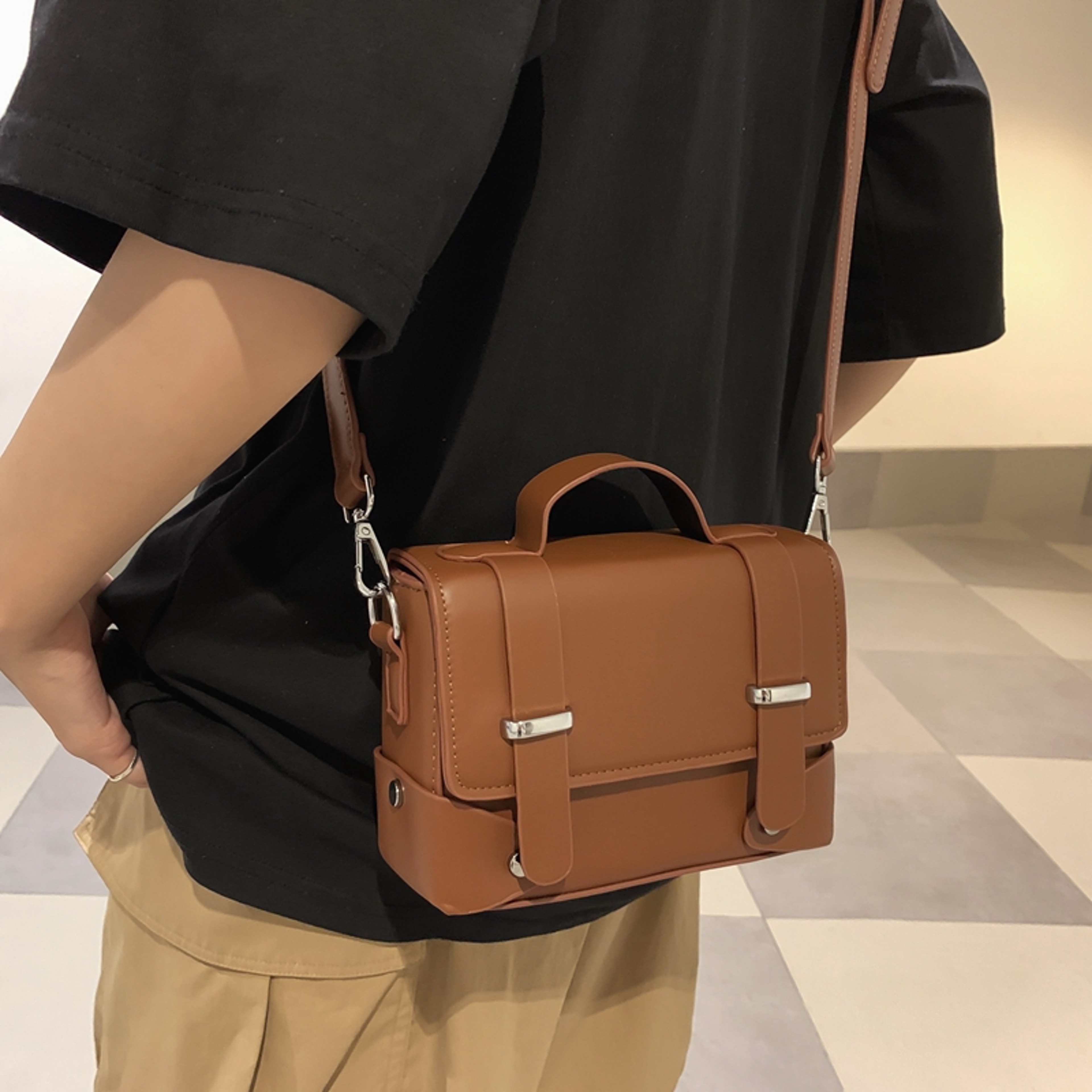Minimalist PU Leather Crossbody Bag For Women And Men Small Flap Mini Messenger Bag 6