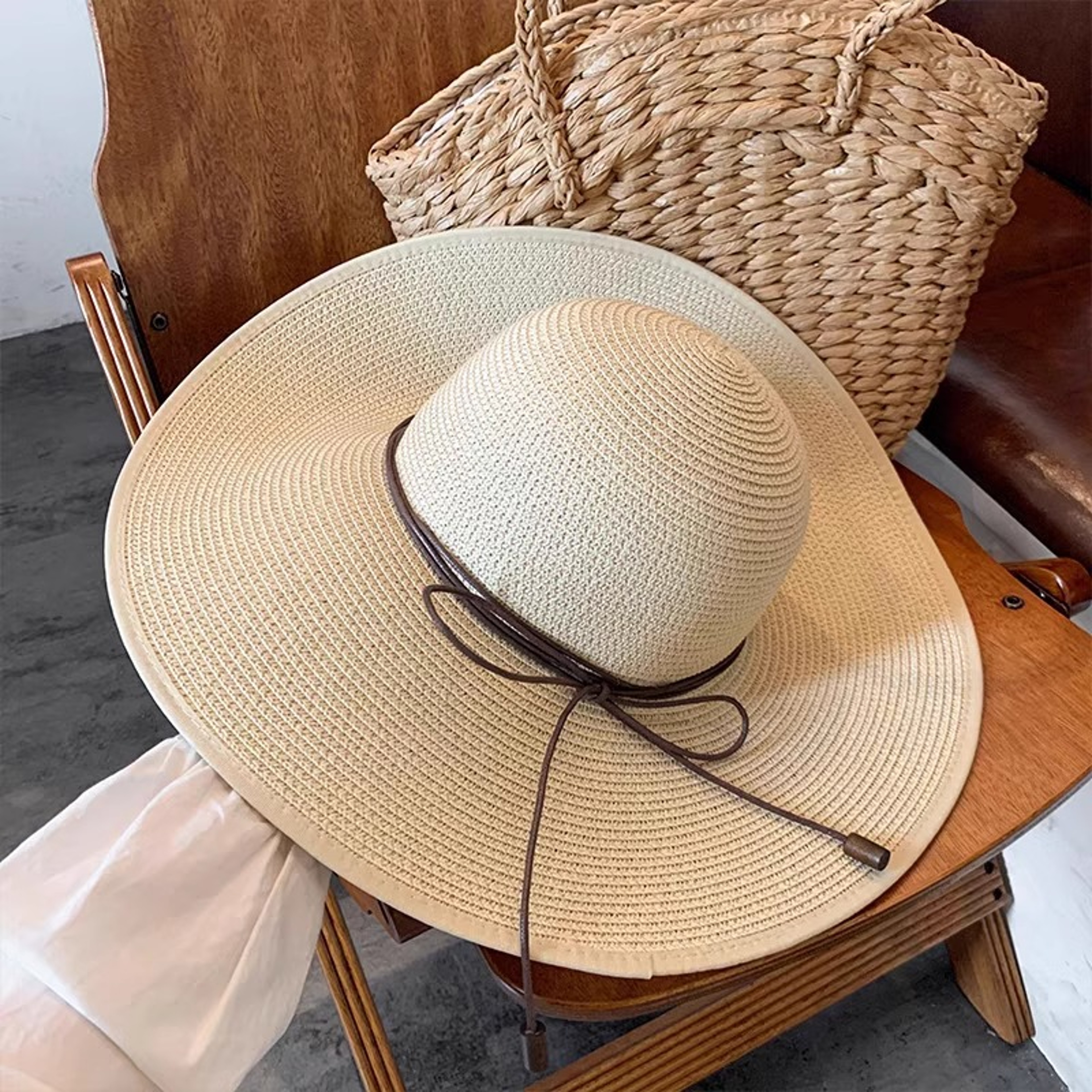 Elegant Womens Wide Brim Straw Sun Hat Summer UV Protection Beach Hat with Belt Strap – view 7