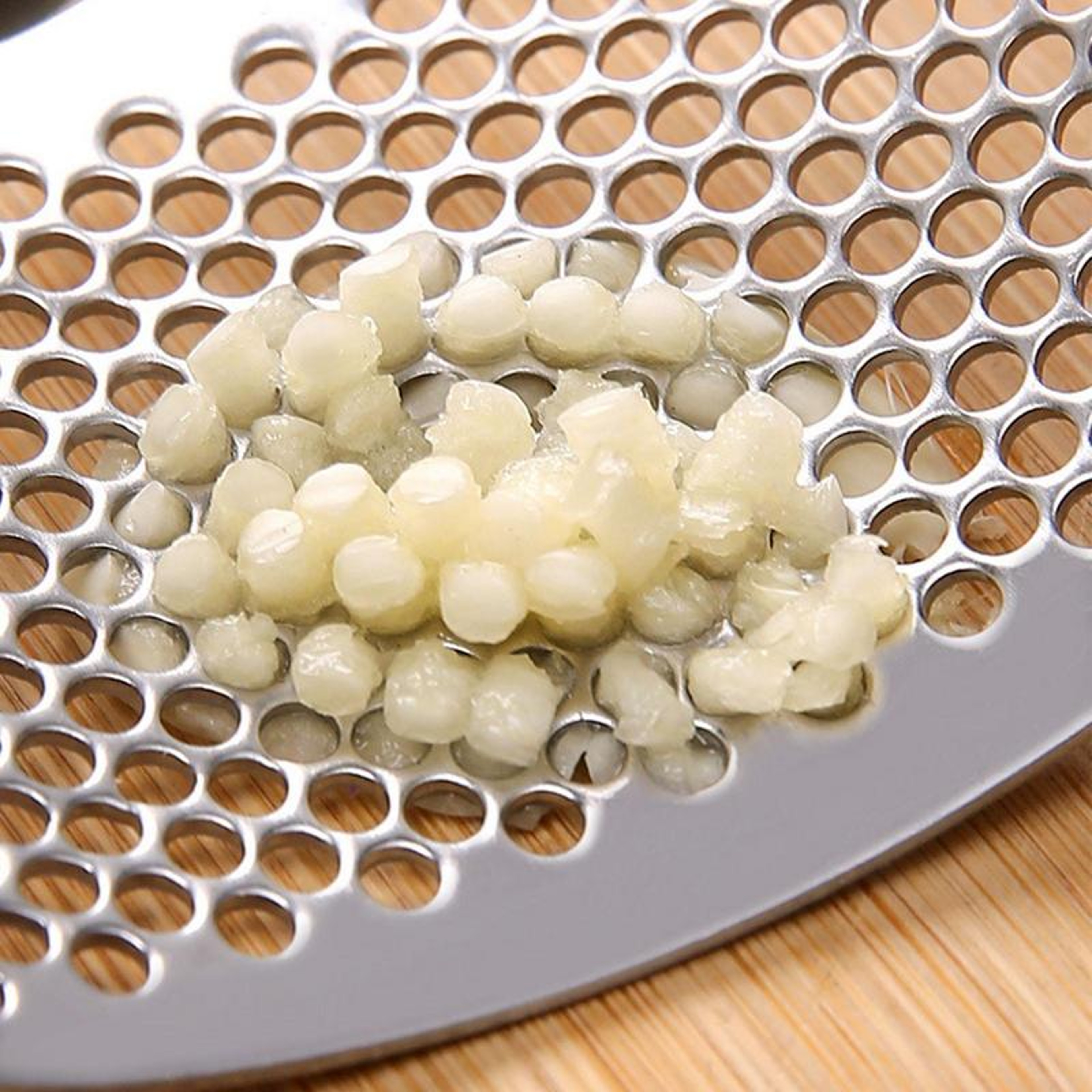 Professional Stainless Steel Garlic Press Crusher for Easy Mincing – view 6