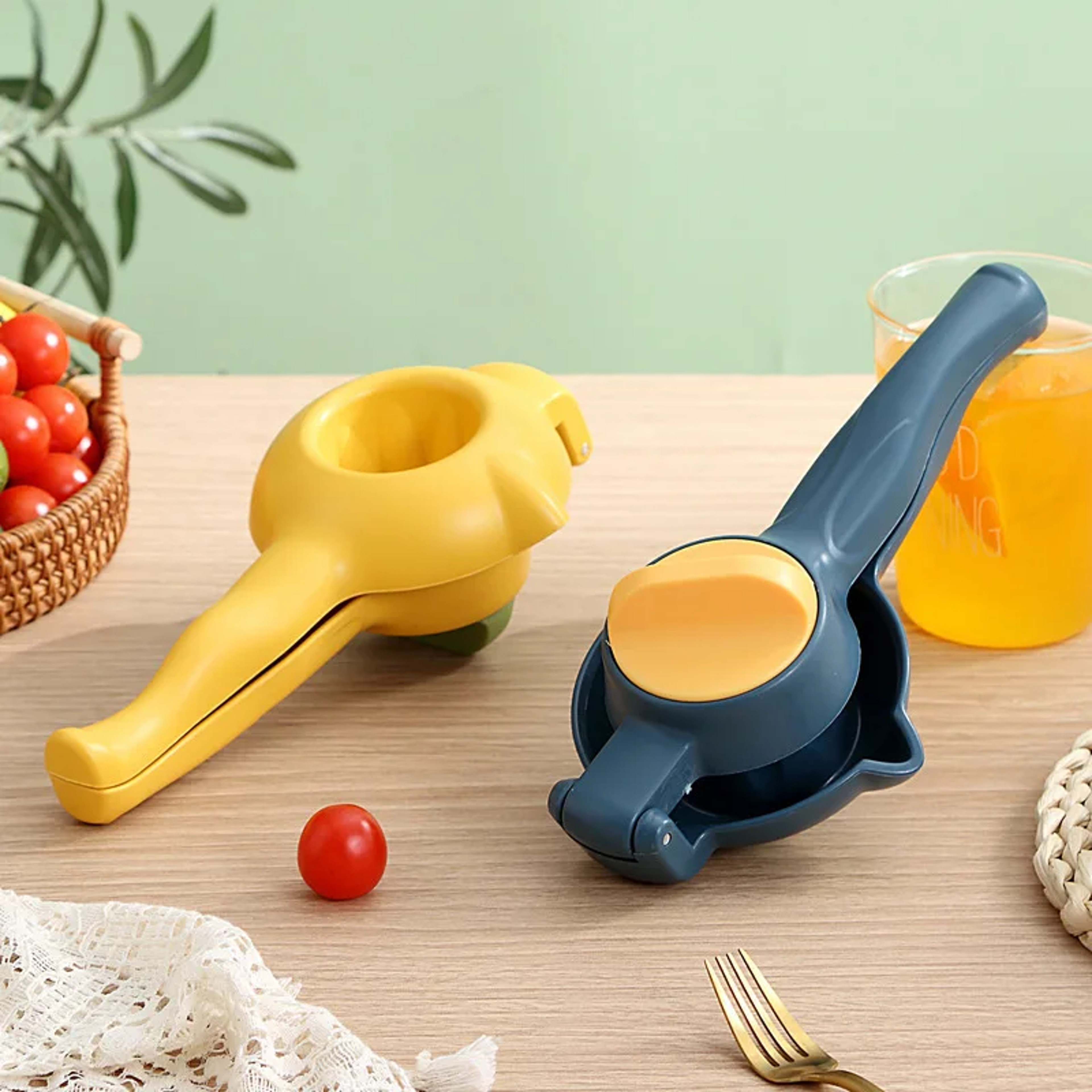 Premium Manual Juice Squeezer Easy Lemon & Orange Juicer for Kitchen – view 4