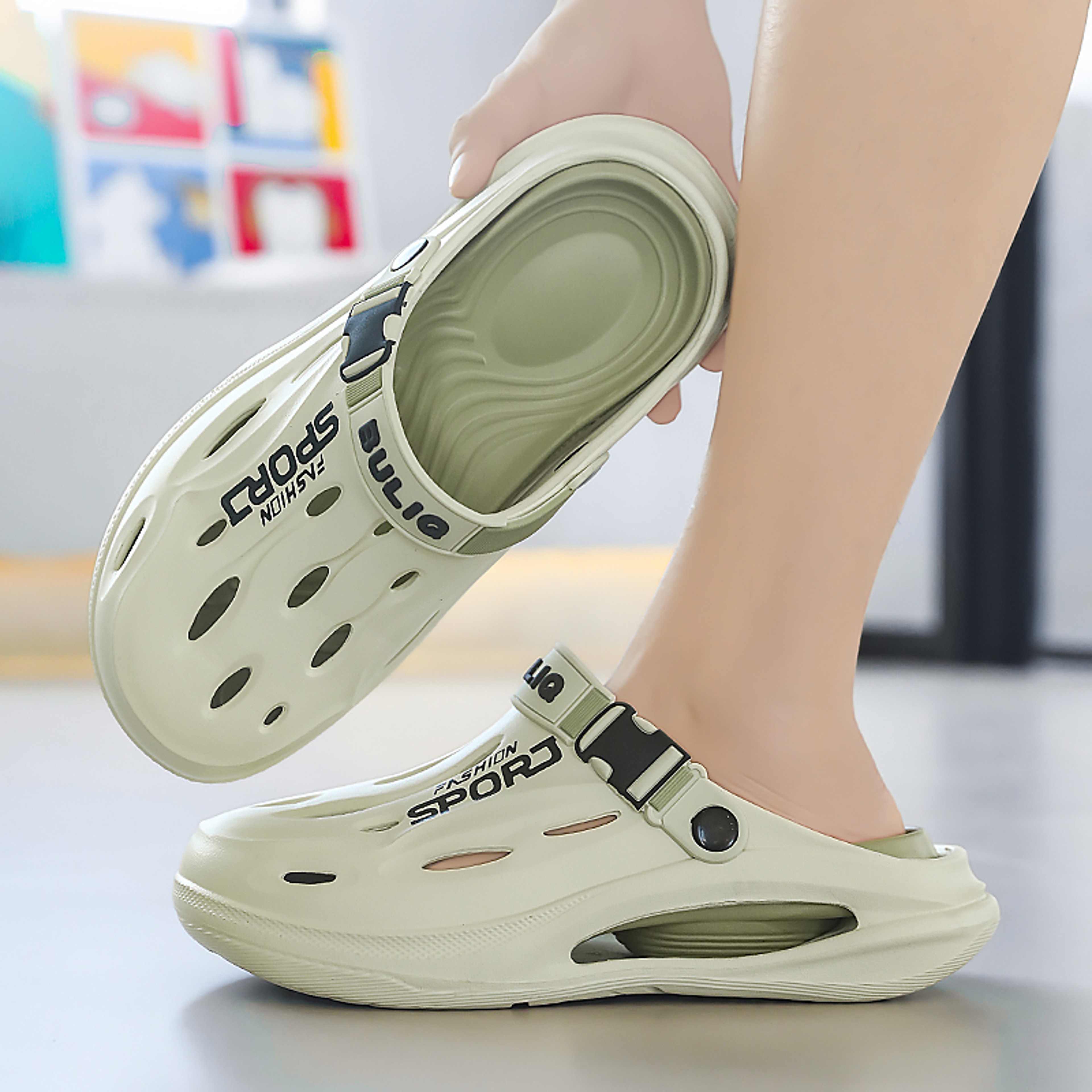 Mens Summer Clogs A Pair Of New NonSlip WearResistant Sports Beach Shoes SoftSoled Comfortable Driv 4