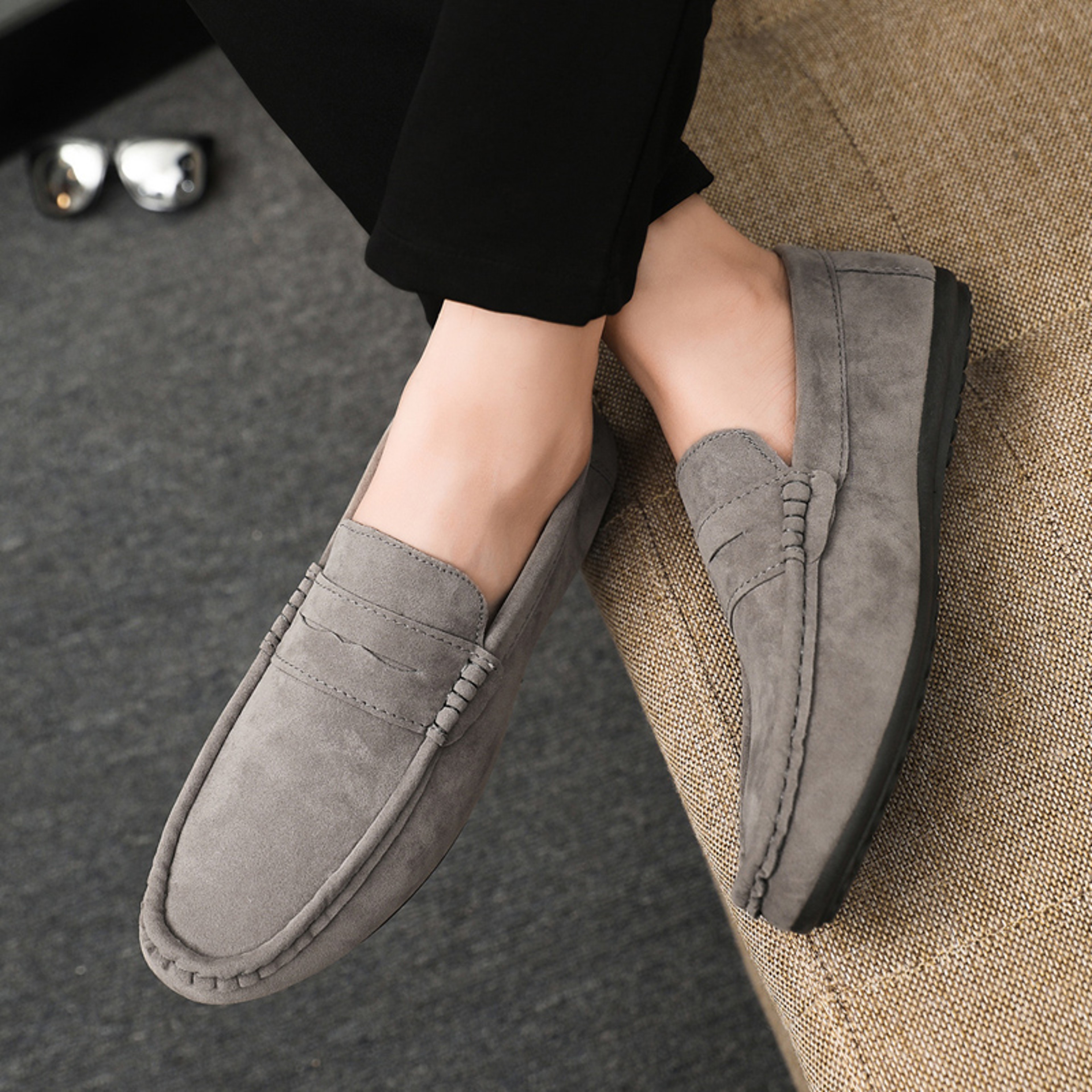 Mens Loafers Lightweight Breathable Canvas Slip On Lazy Shoes Designer Inspired Flat Shoes Comforta