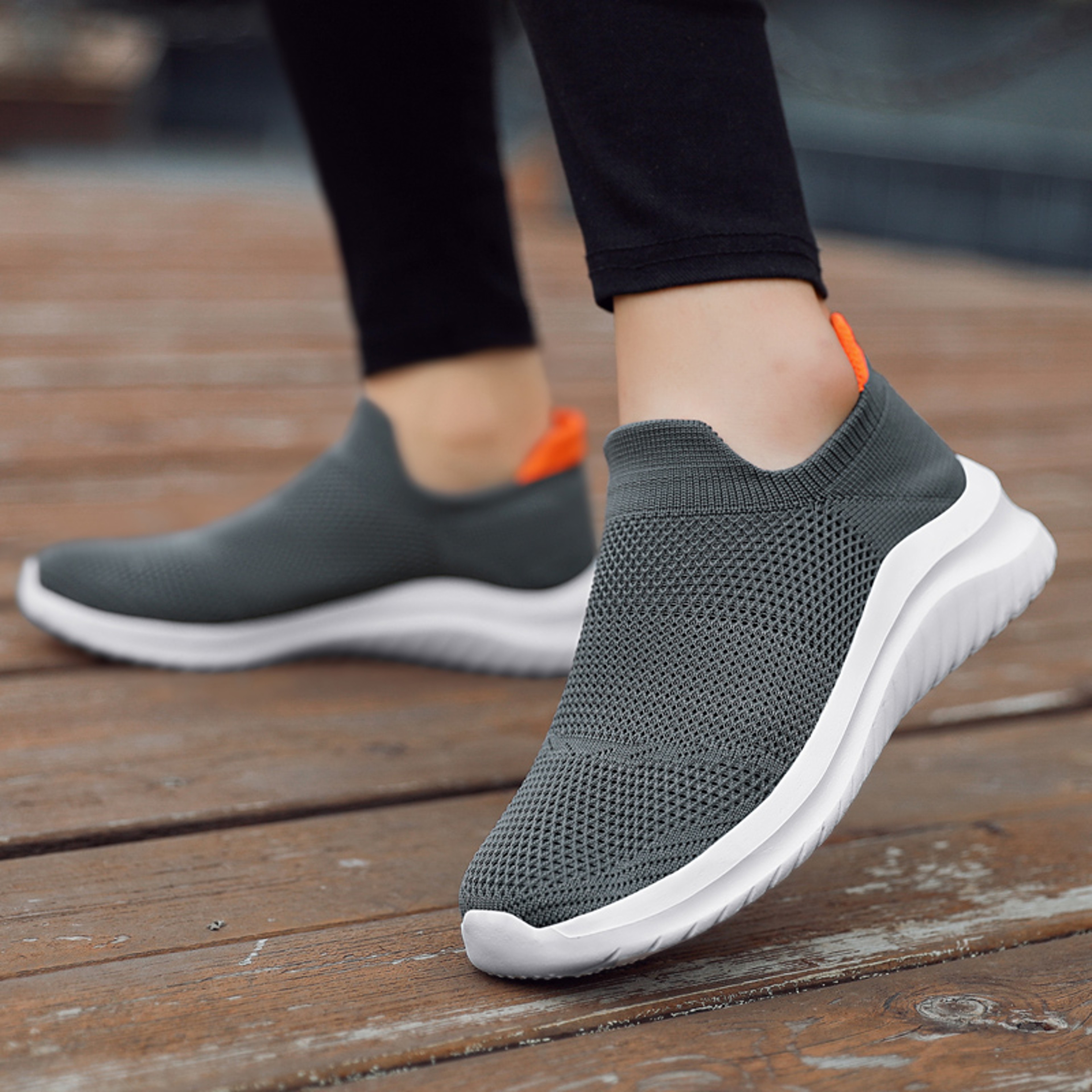 Lightweight Unisex SlipOn Sneakers Soft Sole Running Shoes For Men  Women Casual Walking Loafers 0
