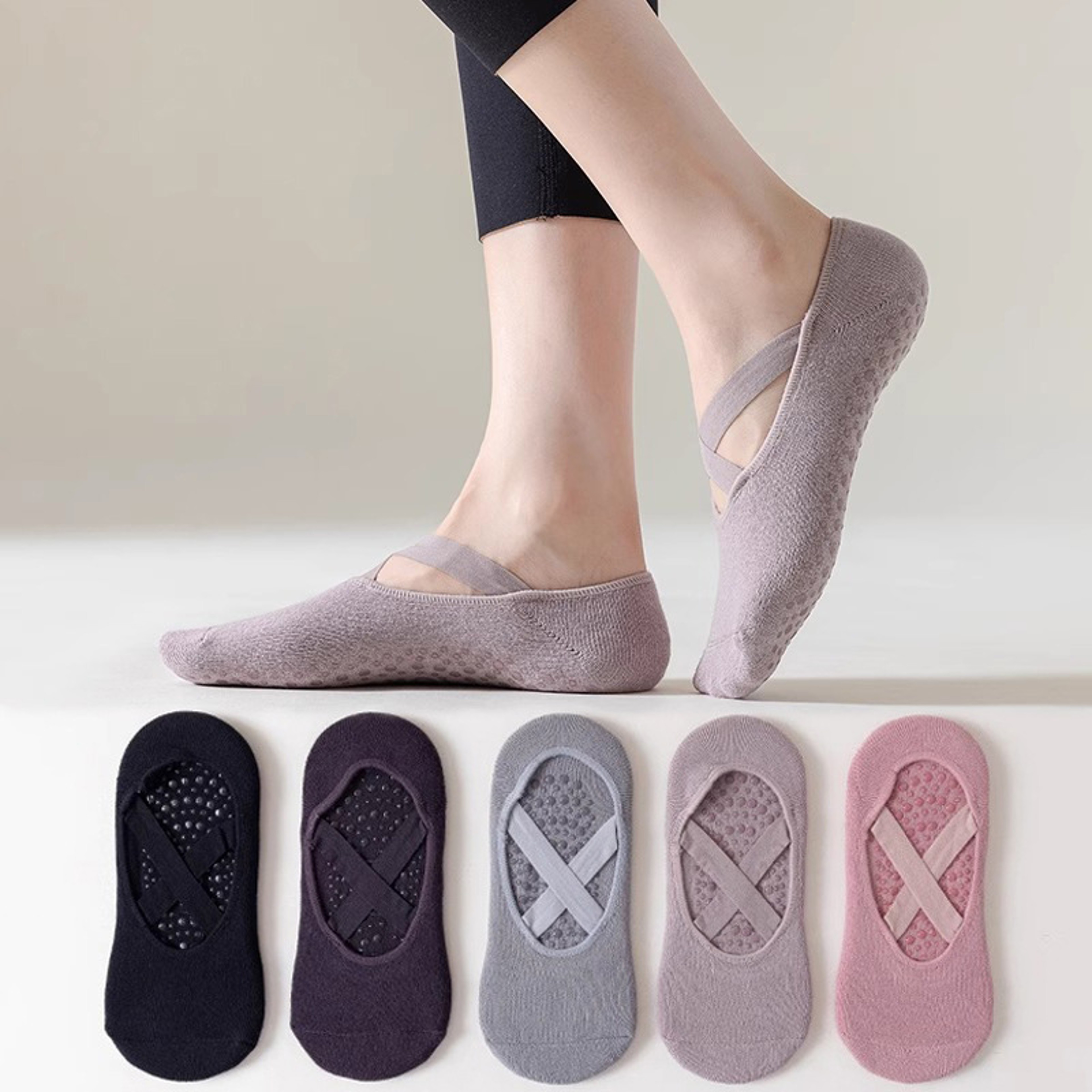 Womens Professional Yoga Socks, Anti-Slip Silicone Pilates & Fitness Socks, Breathable Cotton Gym Dance Sports Socks – view 1
