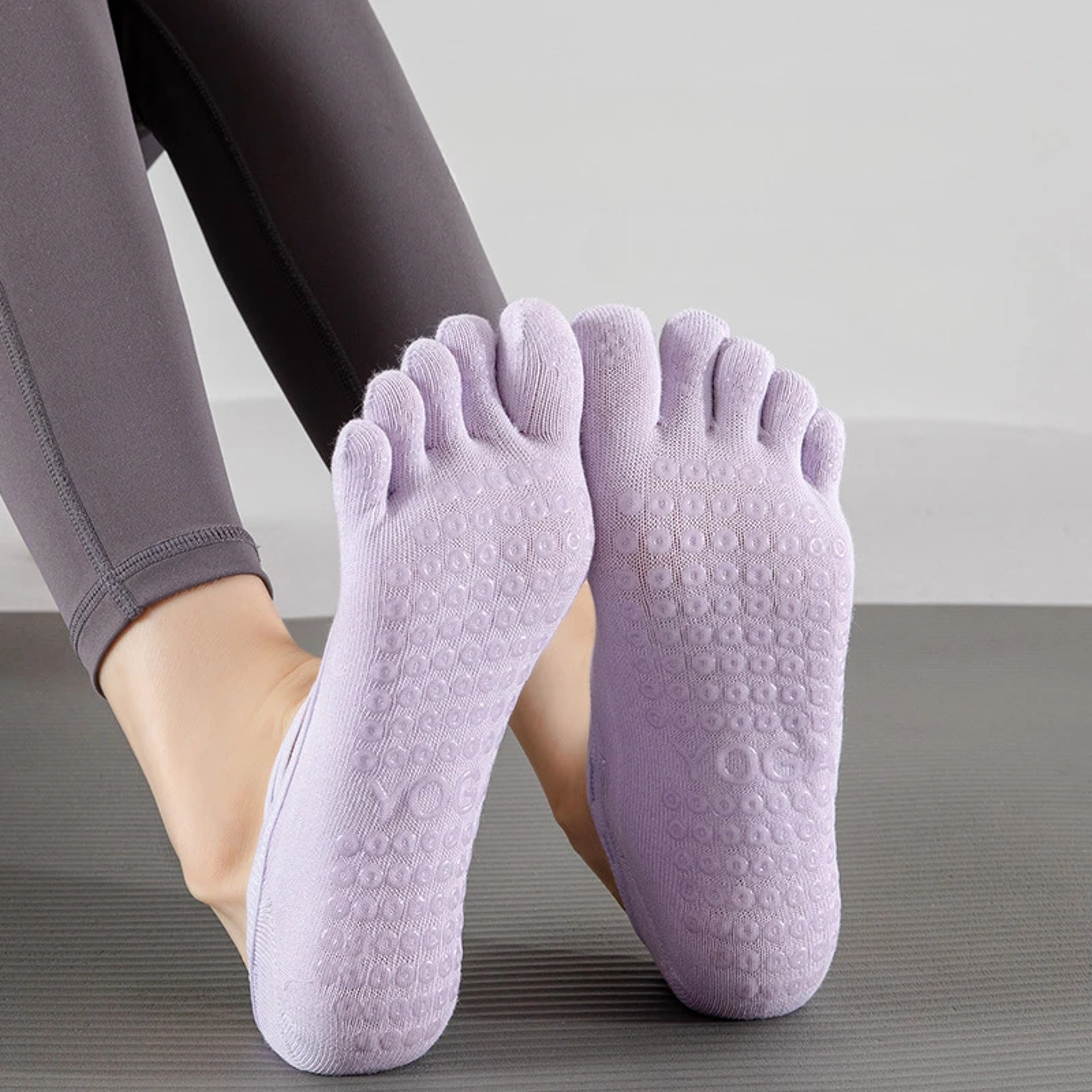 Womens Five-Finger Yoga Socks, Breathable Backless Pilates Socks with Anti-Slip Silicone Sole – view 2