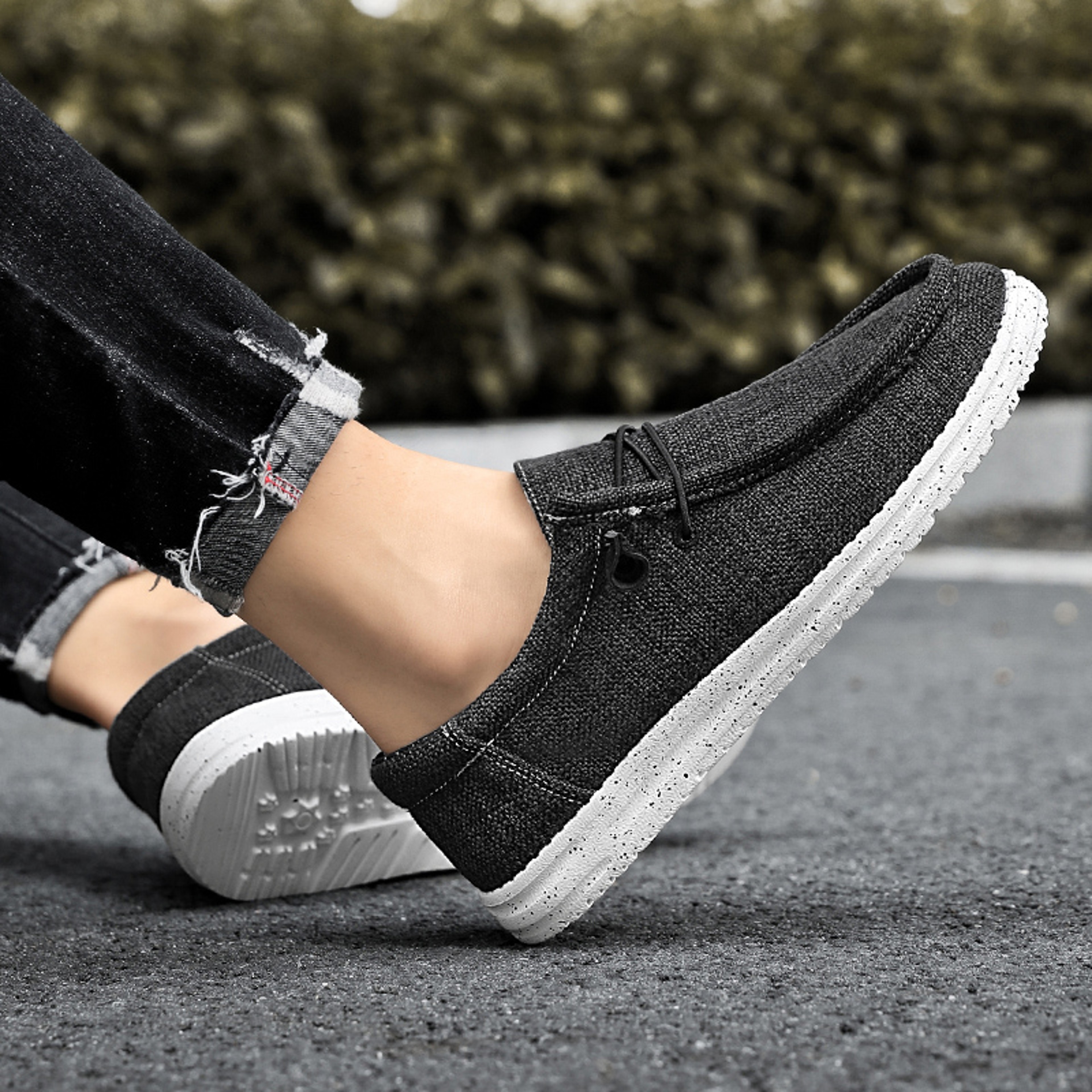 Lightweight SlipOn Men Casual Shoes Breathable Soft Sole Comfortable Flats For Walking Travel  Dail 0
