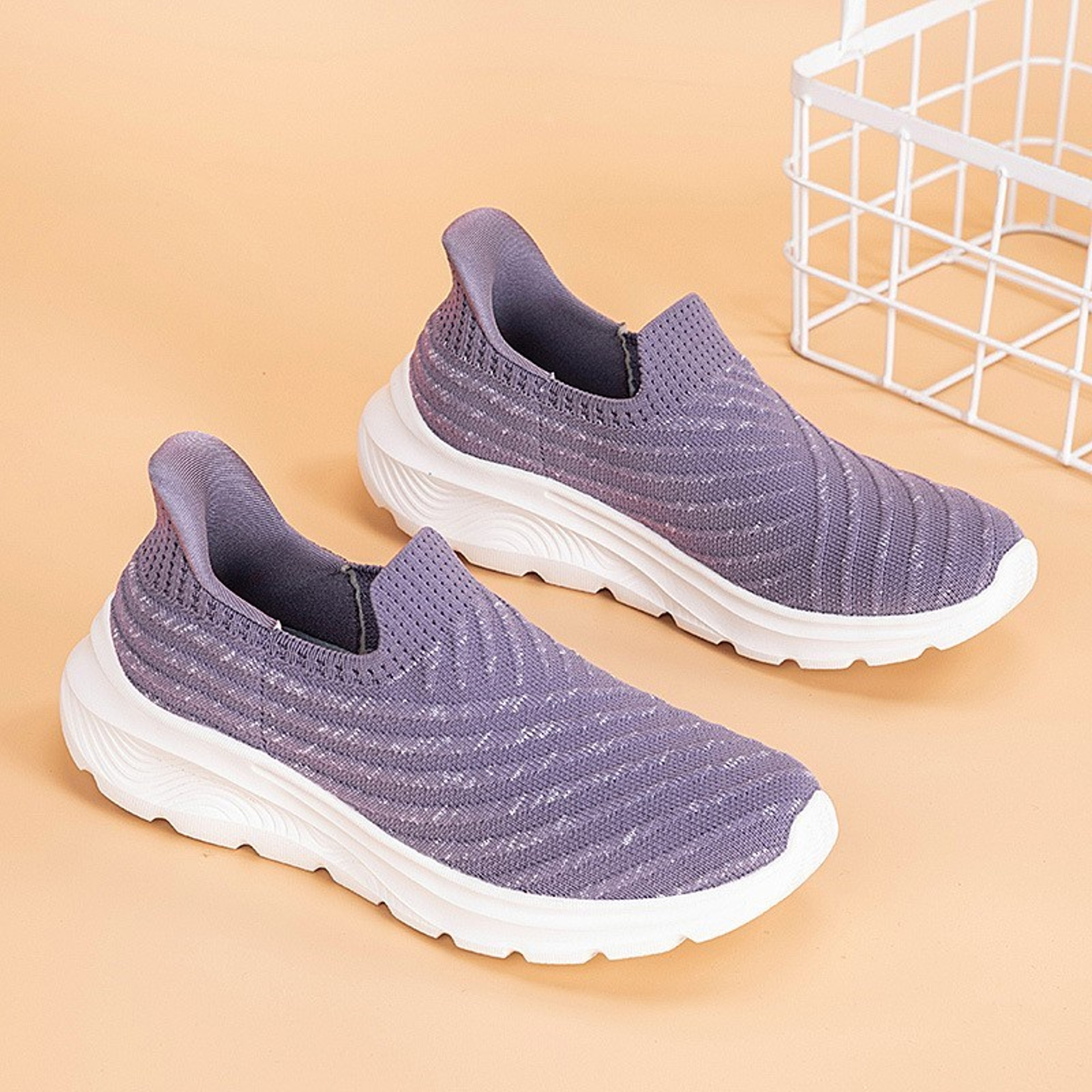 Slip On Sneakers For Woman Fashion Casual Shoes Non Slip Women Sports Shoes Breathable Running Foot 4