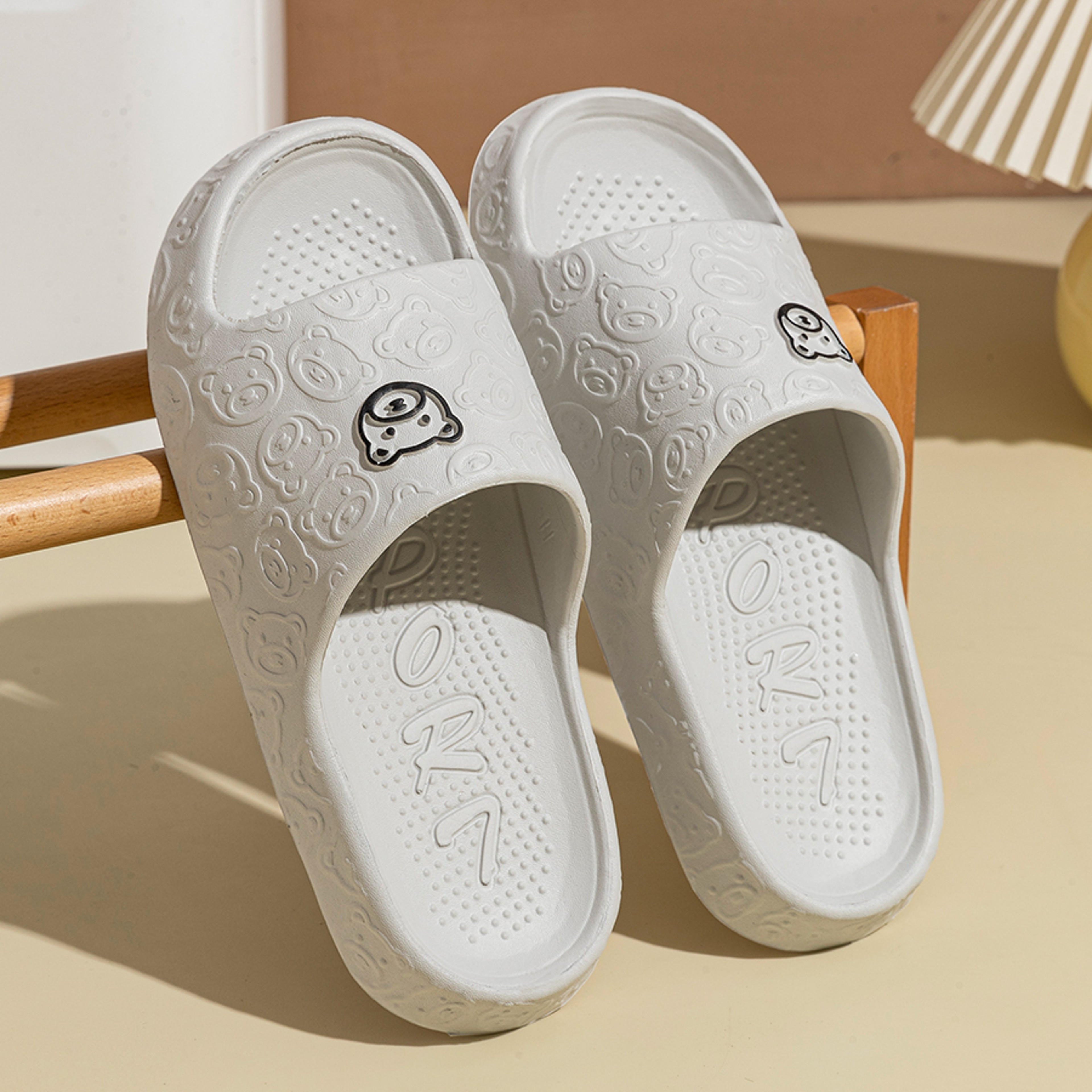 Little Bear Sandals, Summer Fashion Men's Slippers, Non-slip Soft Indoor Bathroom Shoes, Women Dormitory Casual Couple – view 9