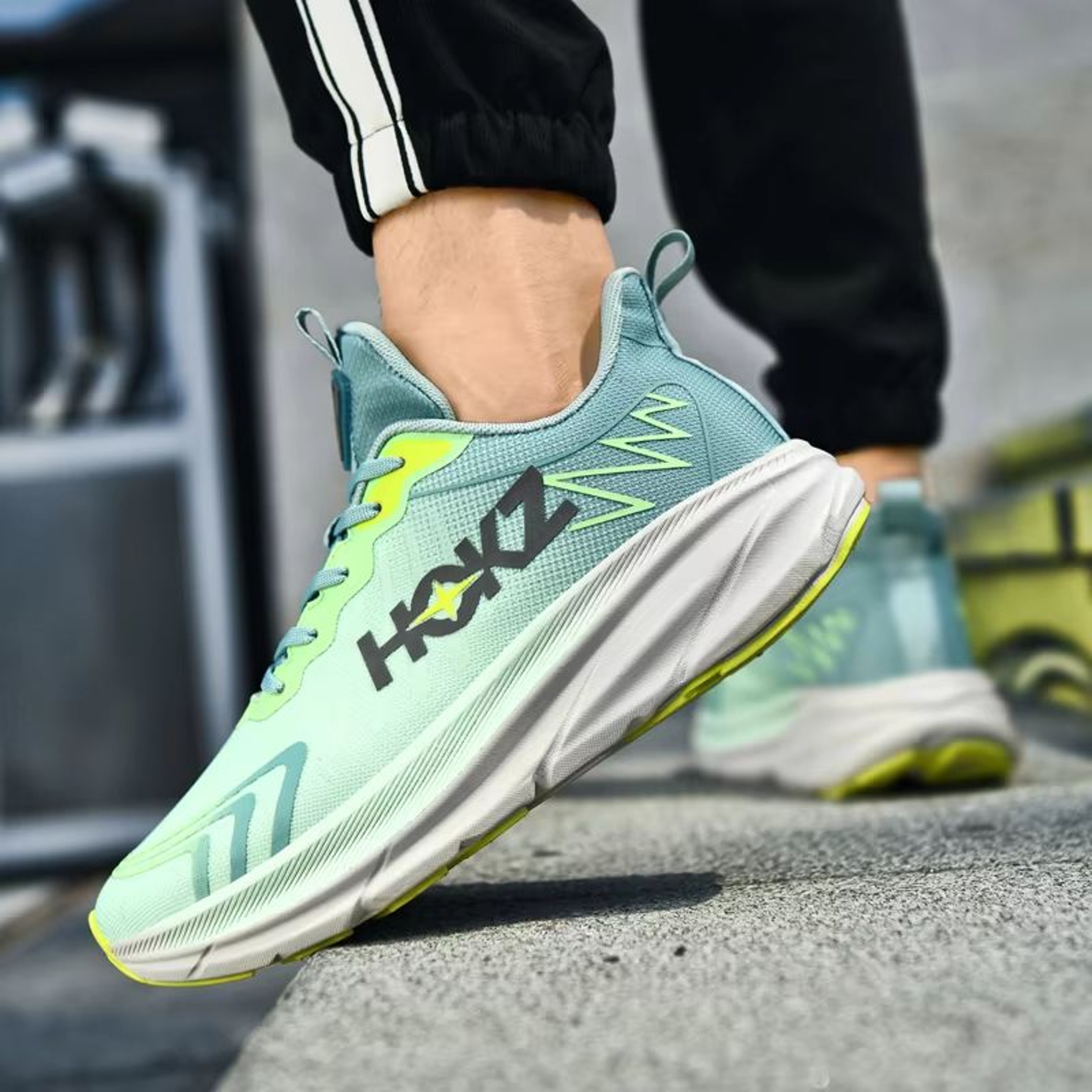 Lightweight Carbon Plate Air Cushion Running Shoes For Men  Women Soft Chunky Sneakers For Outdoor  3