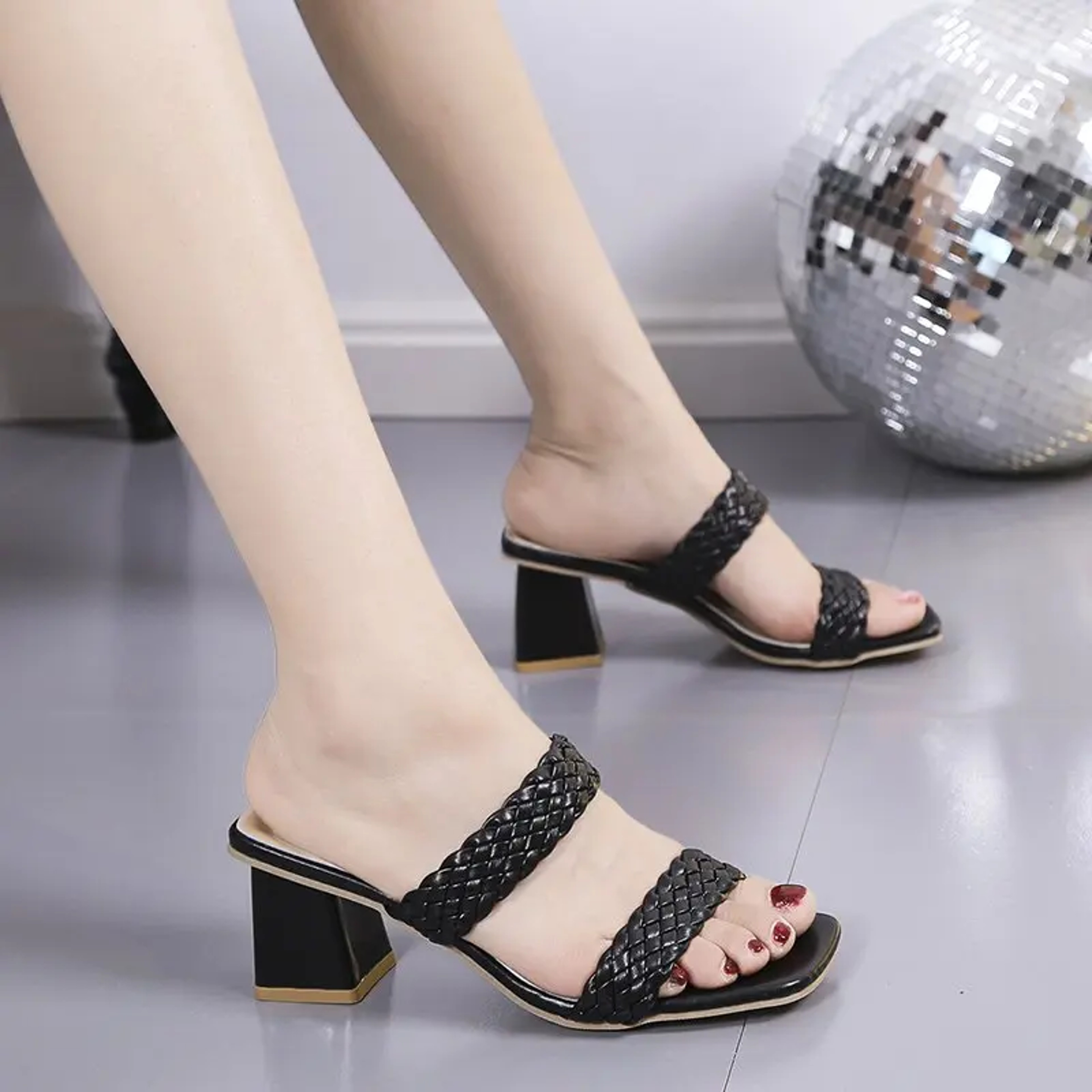 New Summer Sandals With Thick Heel Square Head Solid Color Highheeled Womens Slippers For Outer Wea 3