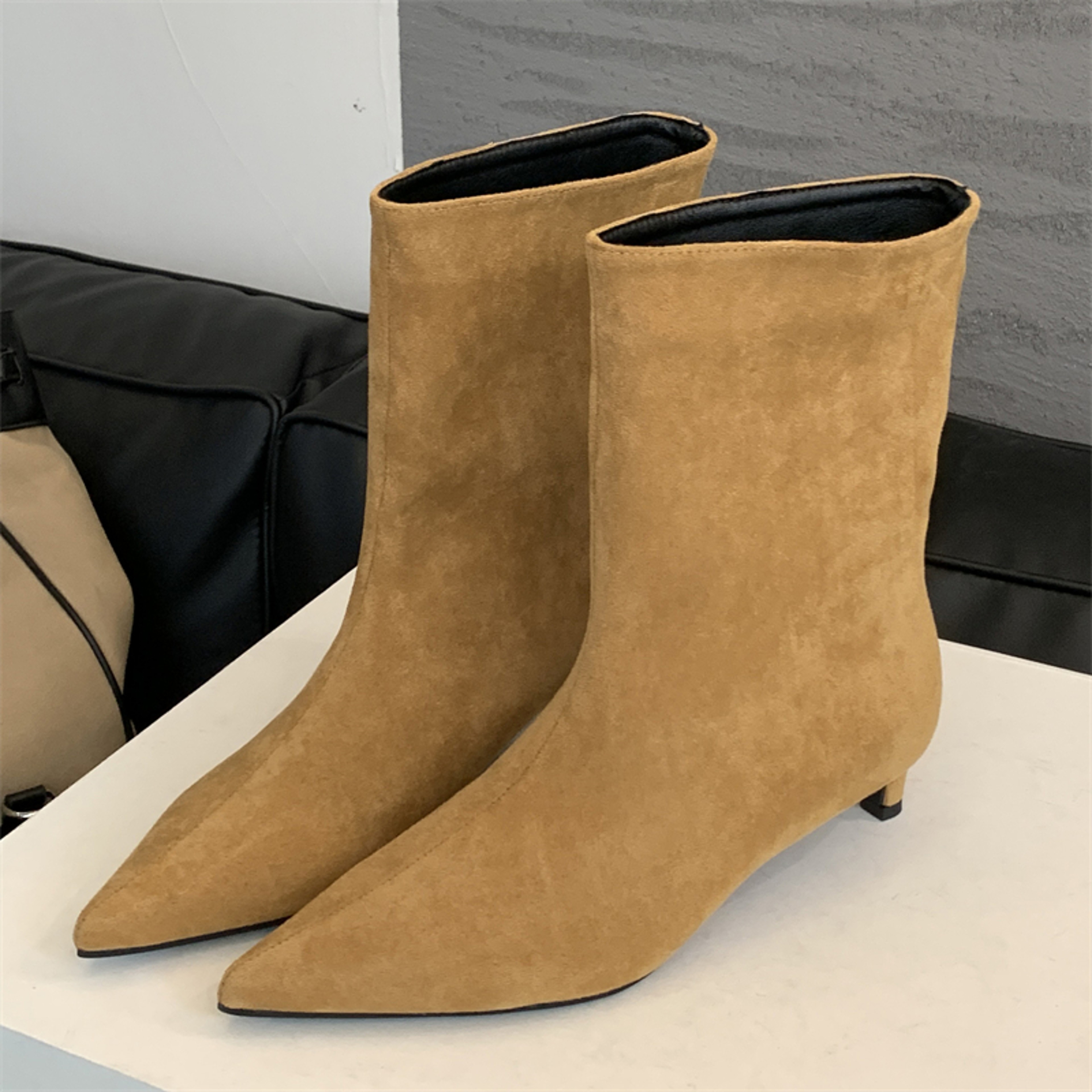 Designer Pointed Toe Ankle Boots Women Autumn Winter Vintage Thin Low Heel Short Modern Shoes – view 7