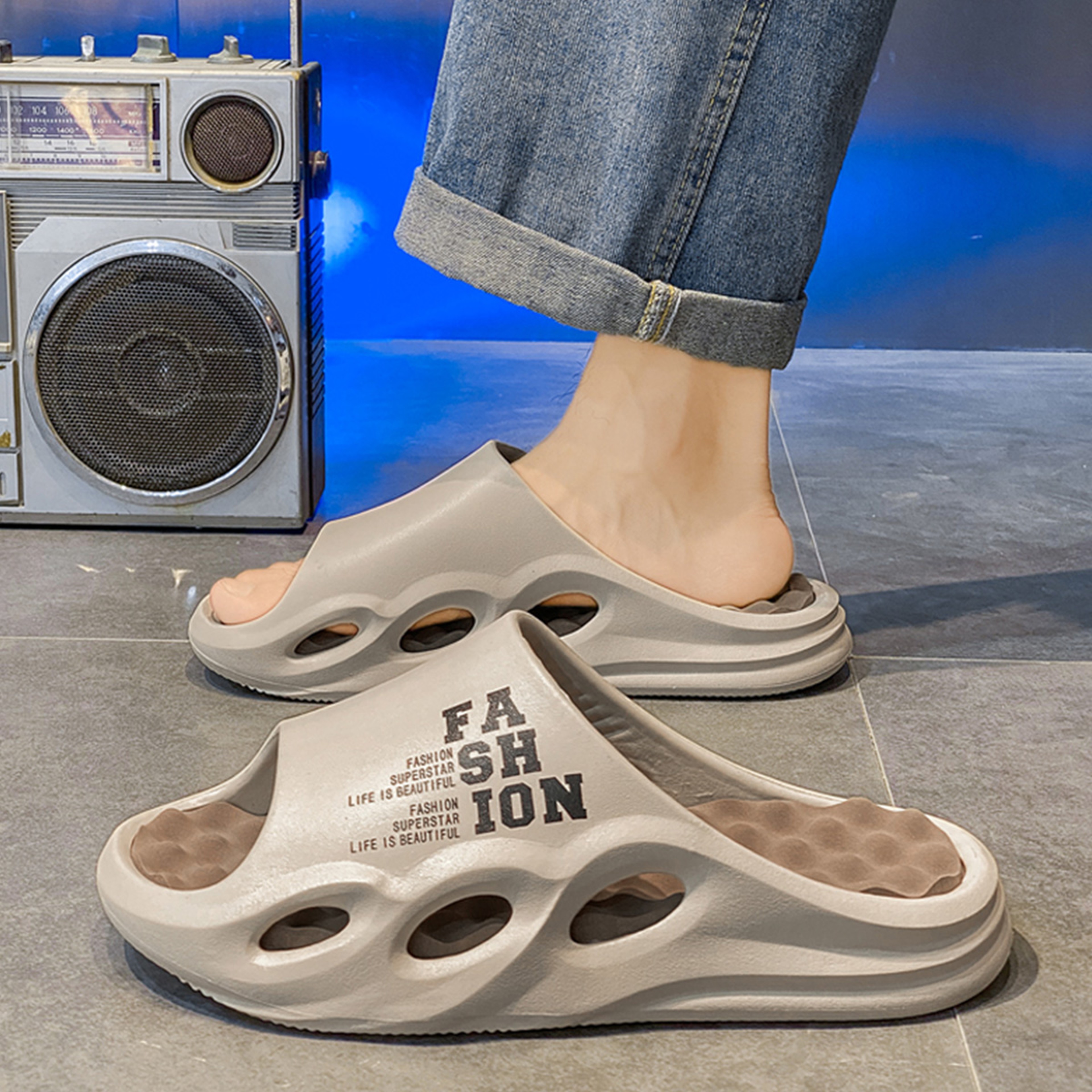 Summer NonSlip Men Shower Slippers Indoor Outdoor Sandals Beach Flip Flop Thick Sole Massage Slides 2