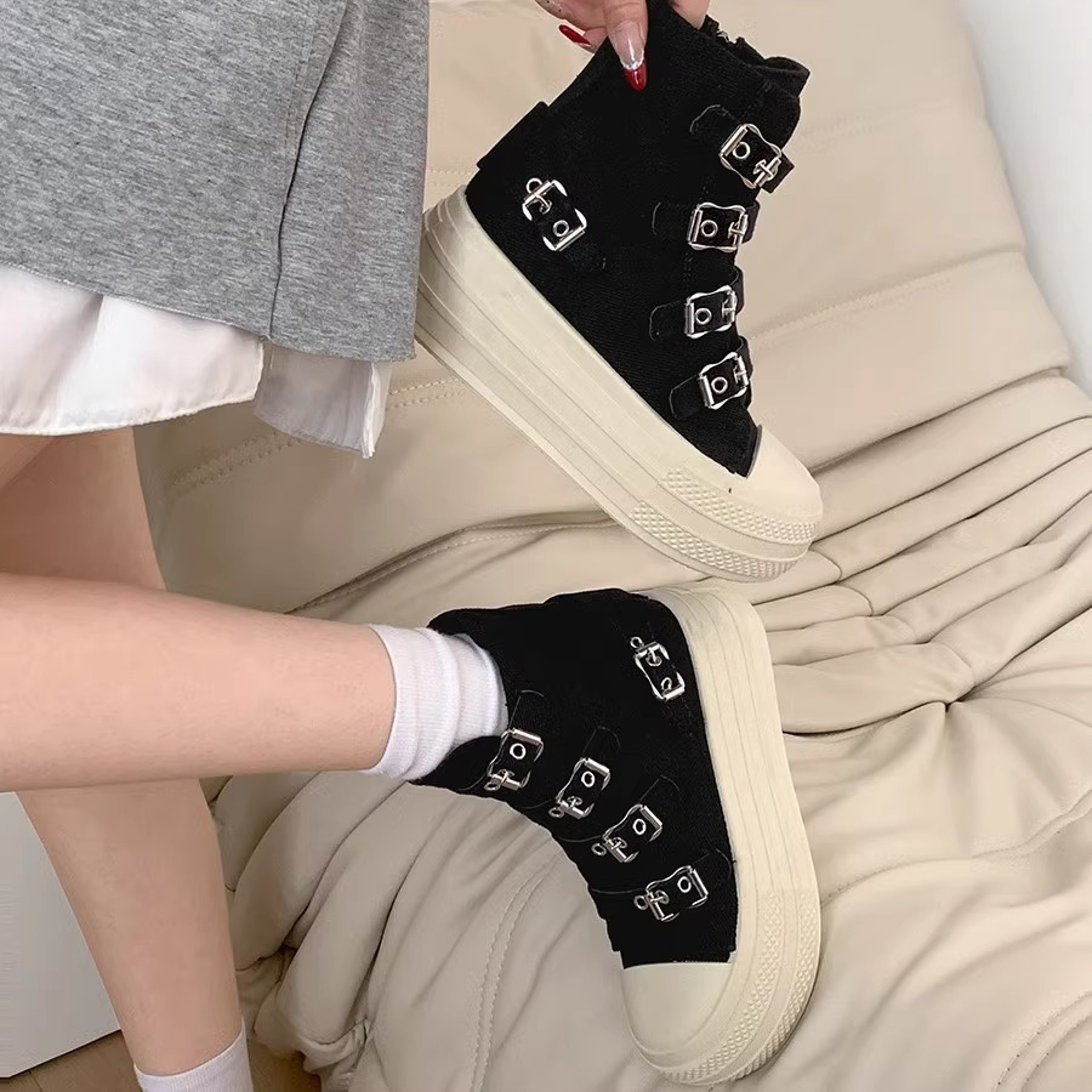 Buckle Strap Canvas Shoe for Women, High Top Female Shoes Design, High Street Grace Walking Zip Simplicity Style – view 1