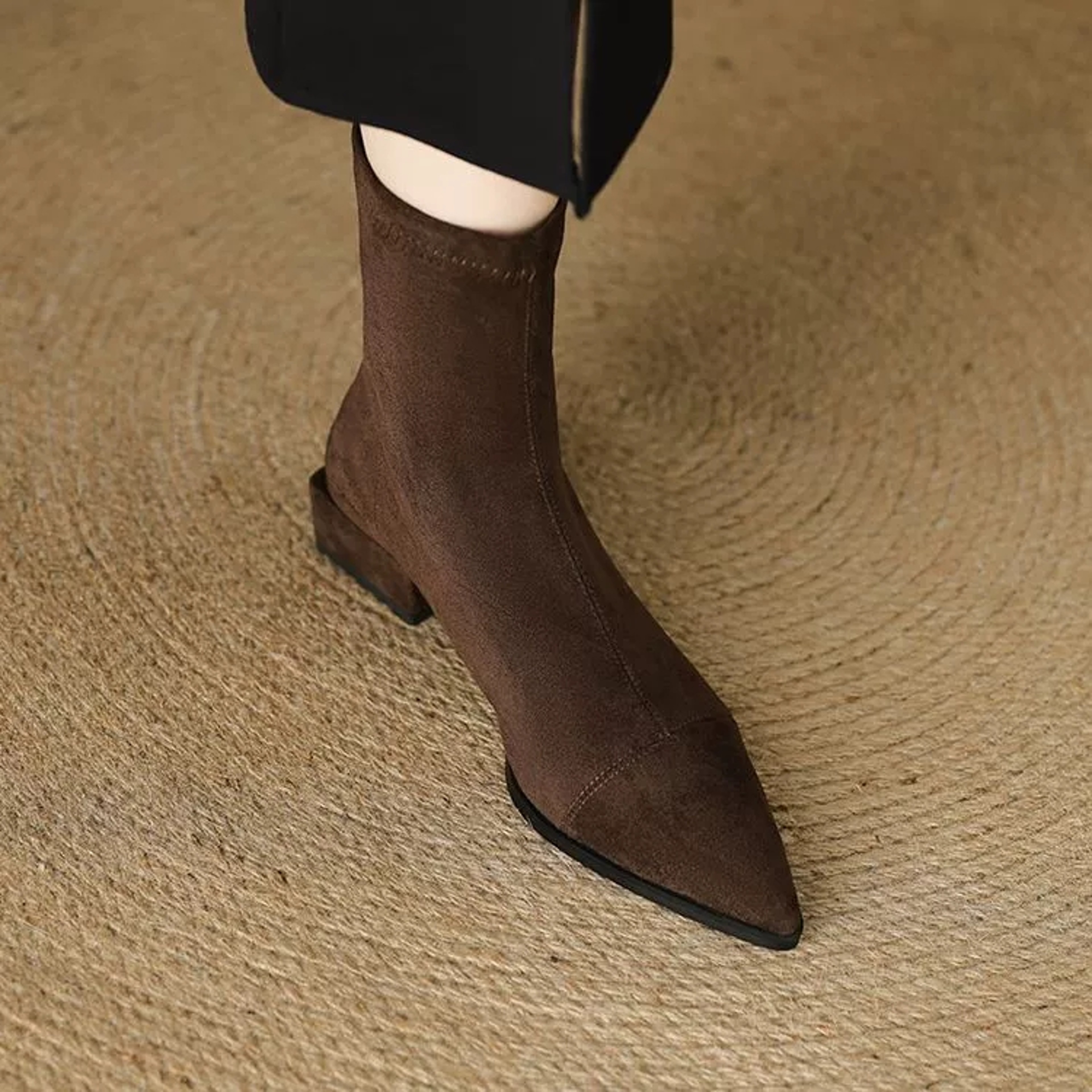 Winter Fashion Pointedtoe Plussize Womens Boots With Zippers Slim Lowheeled Nude Short Boots 4