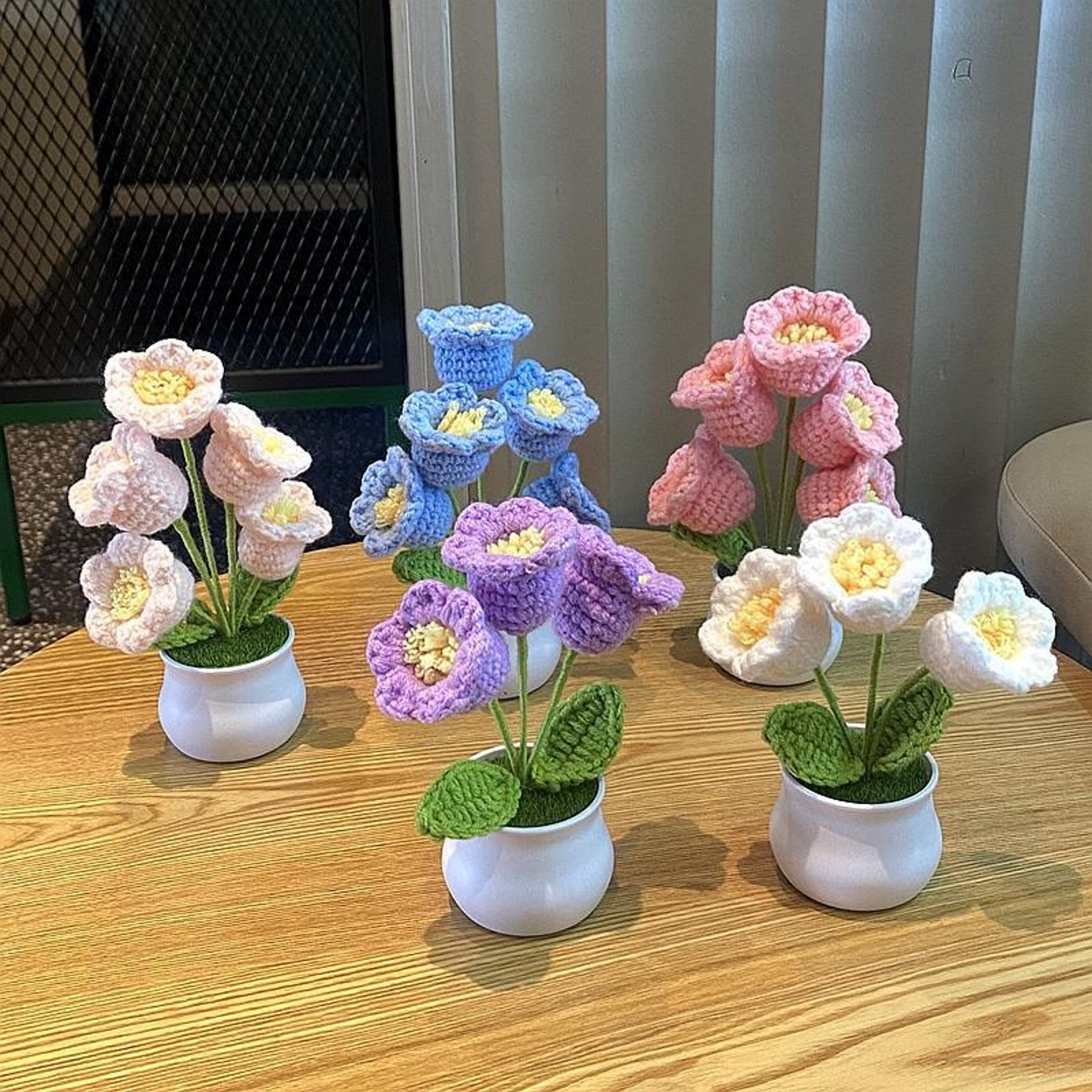 Handwoven Mini Potted Flower Rose Office Desktop Woolen Thread Ornamental Plant For Home Decor 2