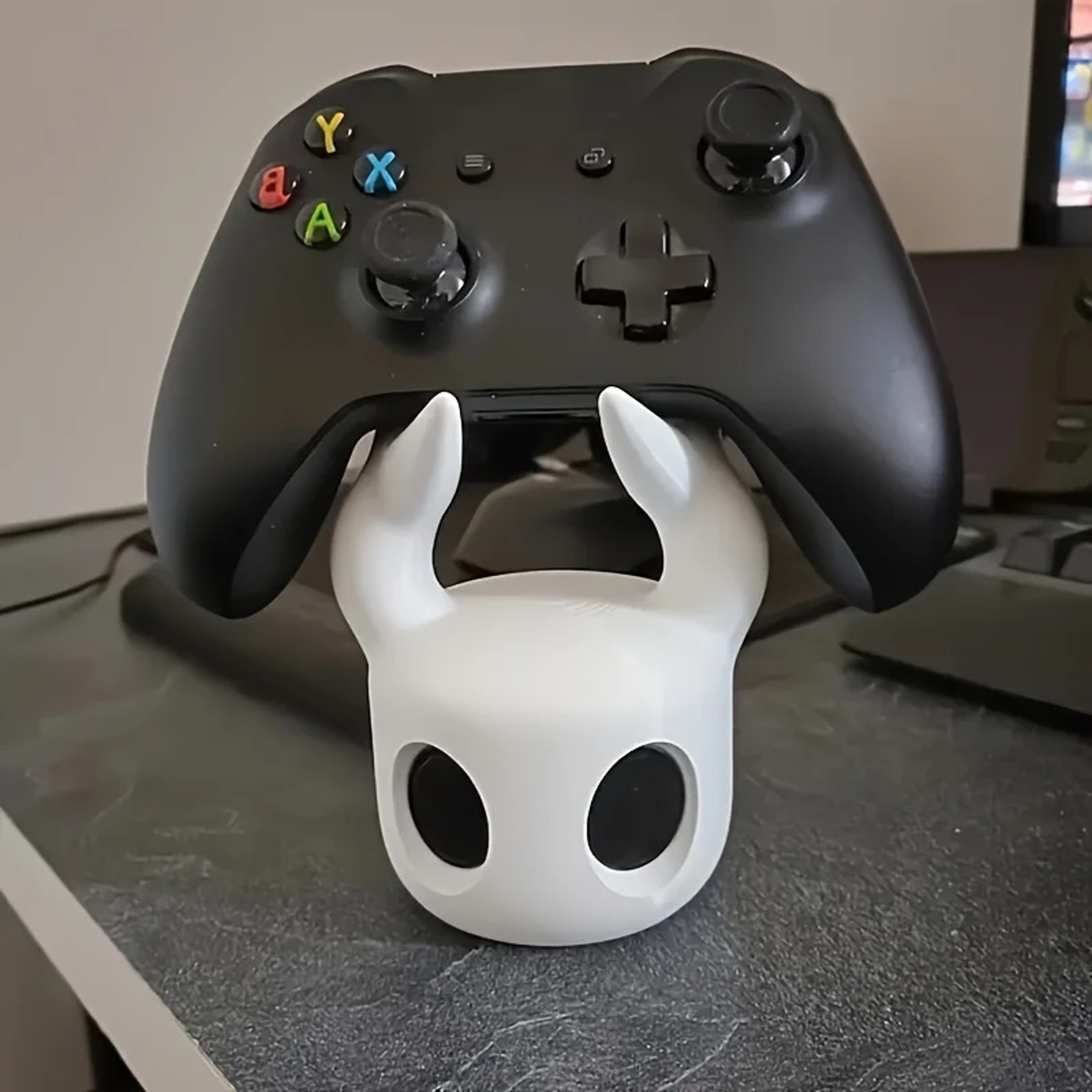 Universal Game Controller Stand Compatible With Switch Hollow Knight Theme Desktop Gaming Accessori 3