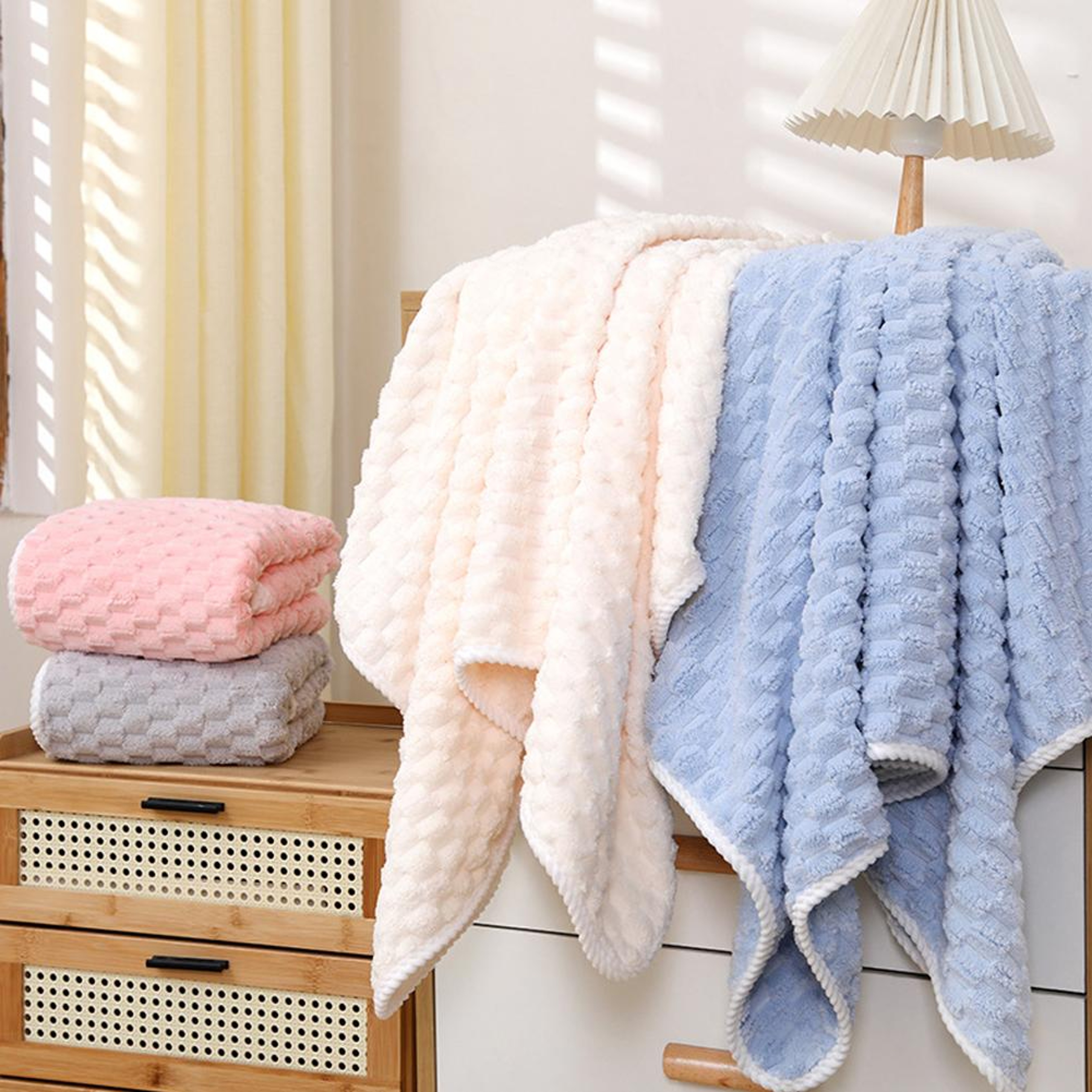 Coral Velvet Towel Cloud Grid Towel Soft Absorbent Thickened Bath Towel Household Face Washing Towe 0