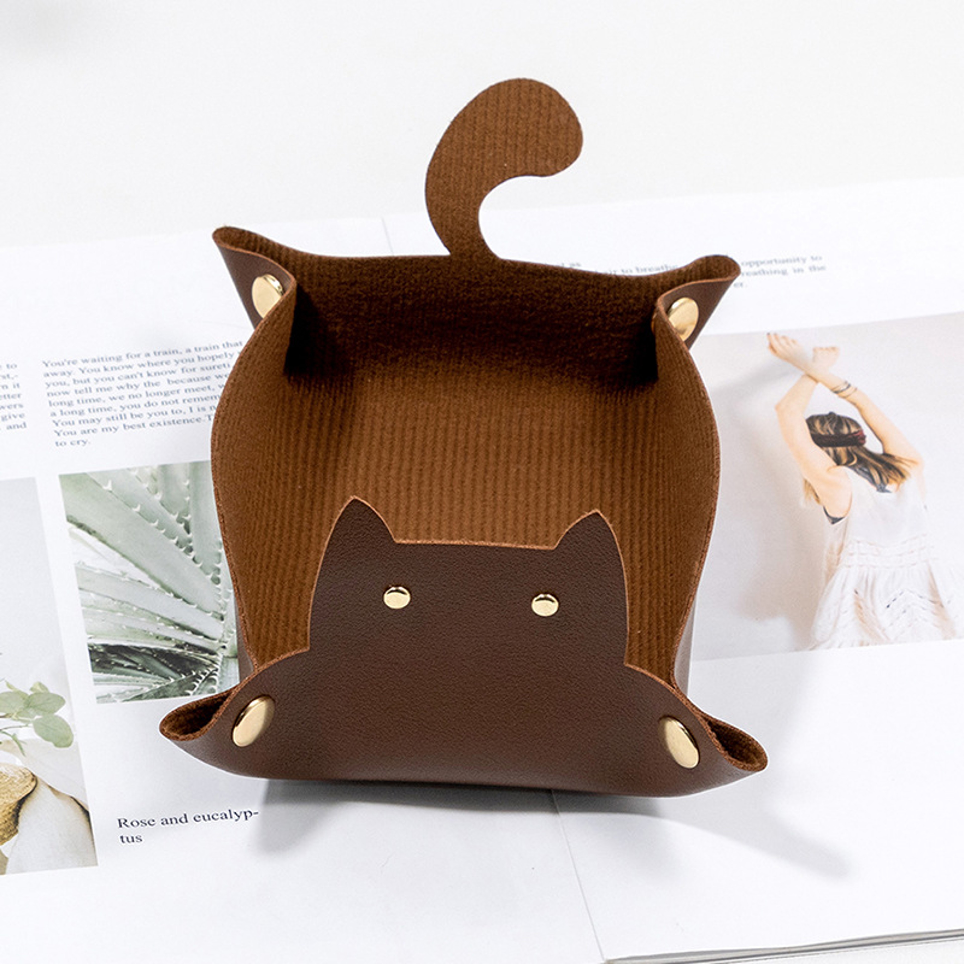 Creative Cat Shape PU Leather Storage Tray, Desktop Sundries Storage Box, Jewelry Organizer for Bedroom, Living Room – view 9