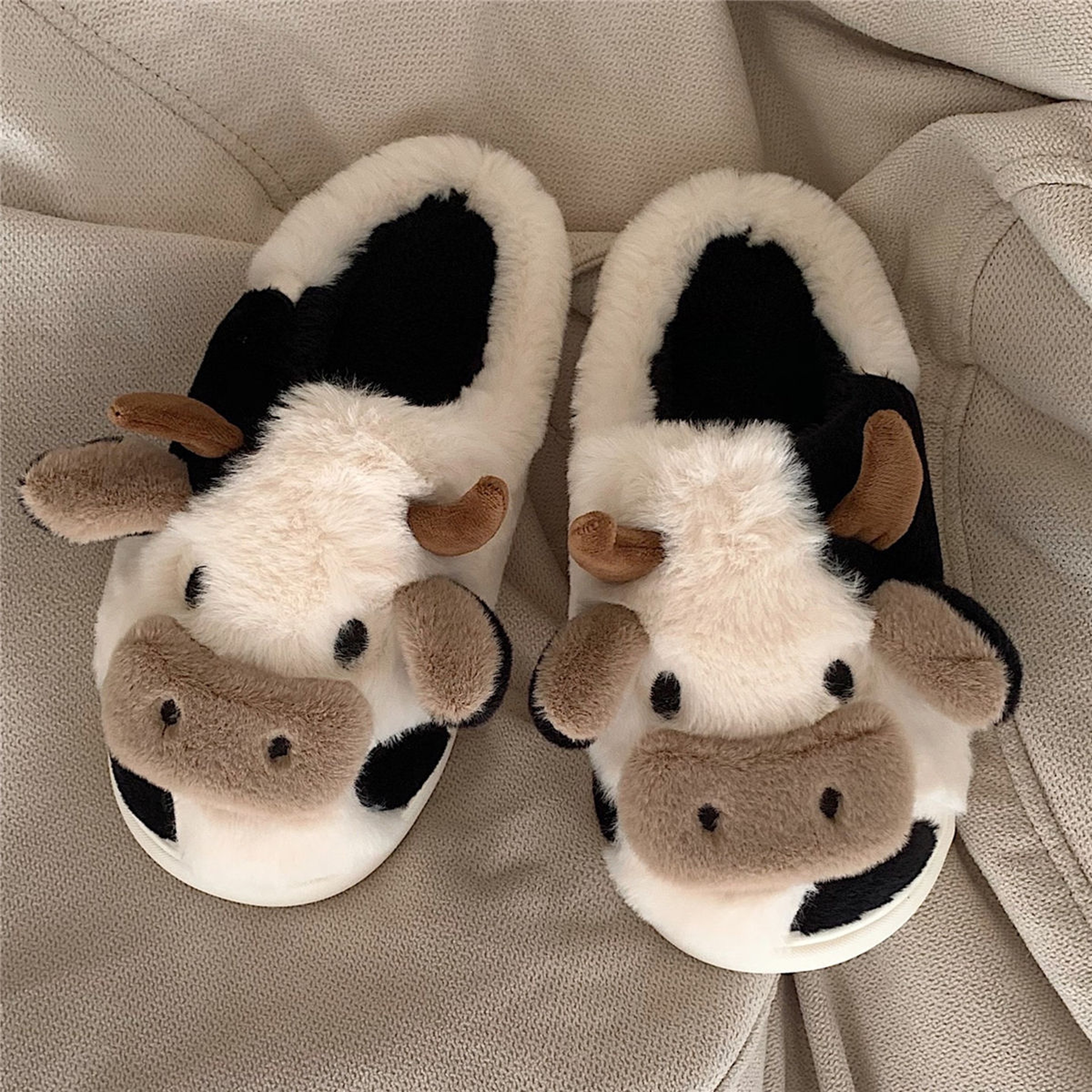 Winter Home Slippers For Couples Warm Plush Cartoon Cow AntiSlip Cotton Slipper For Men And Women C 1