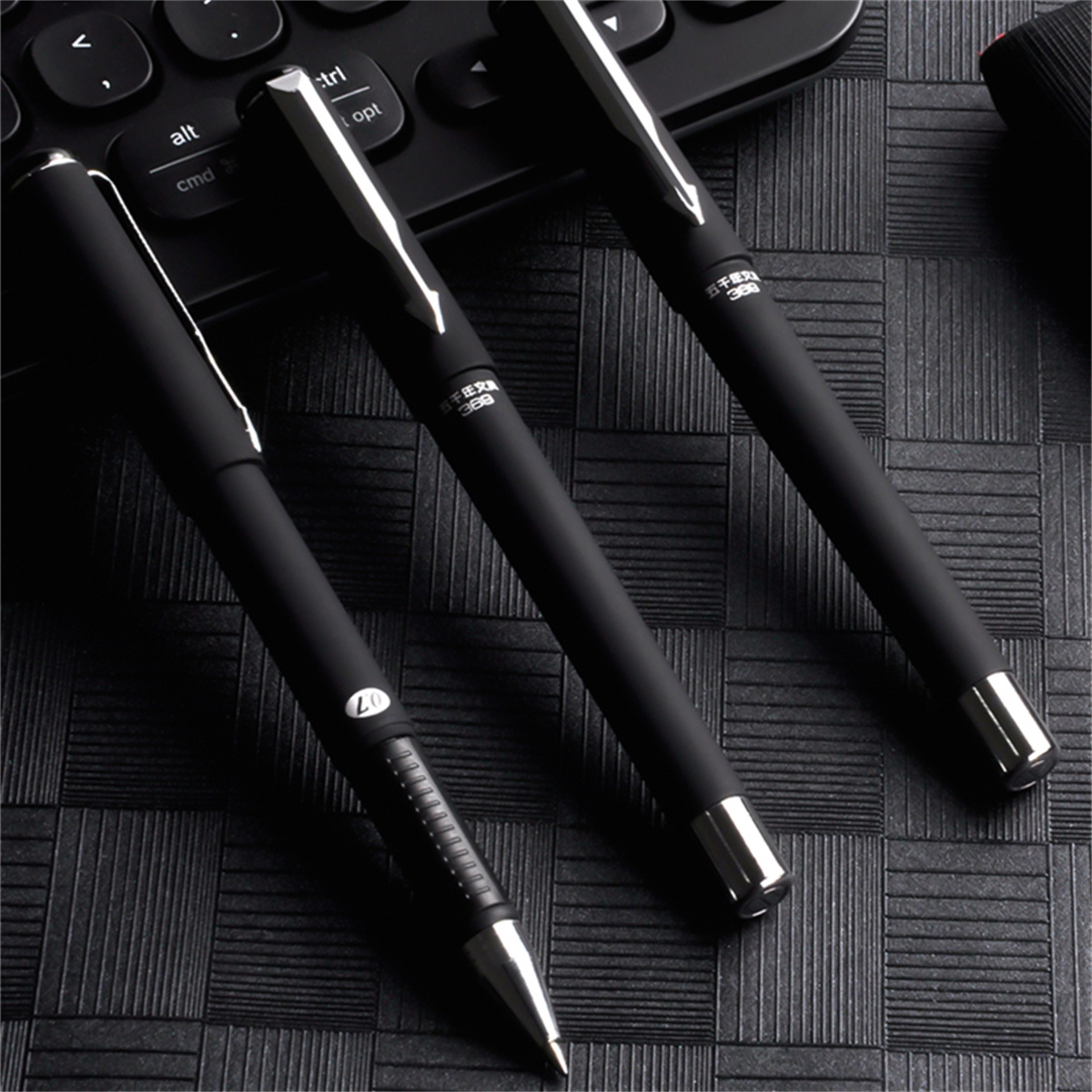 Ballpoint Pen Frosted Titanium Steel Large Capacity NeutralPen Super Smooth Writing Pen For Student 3