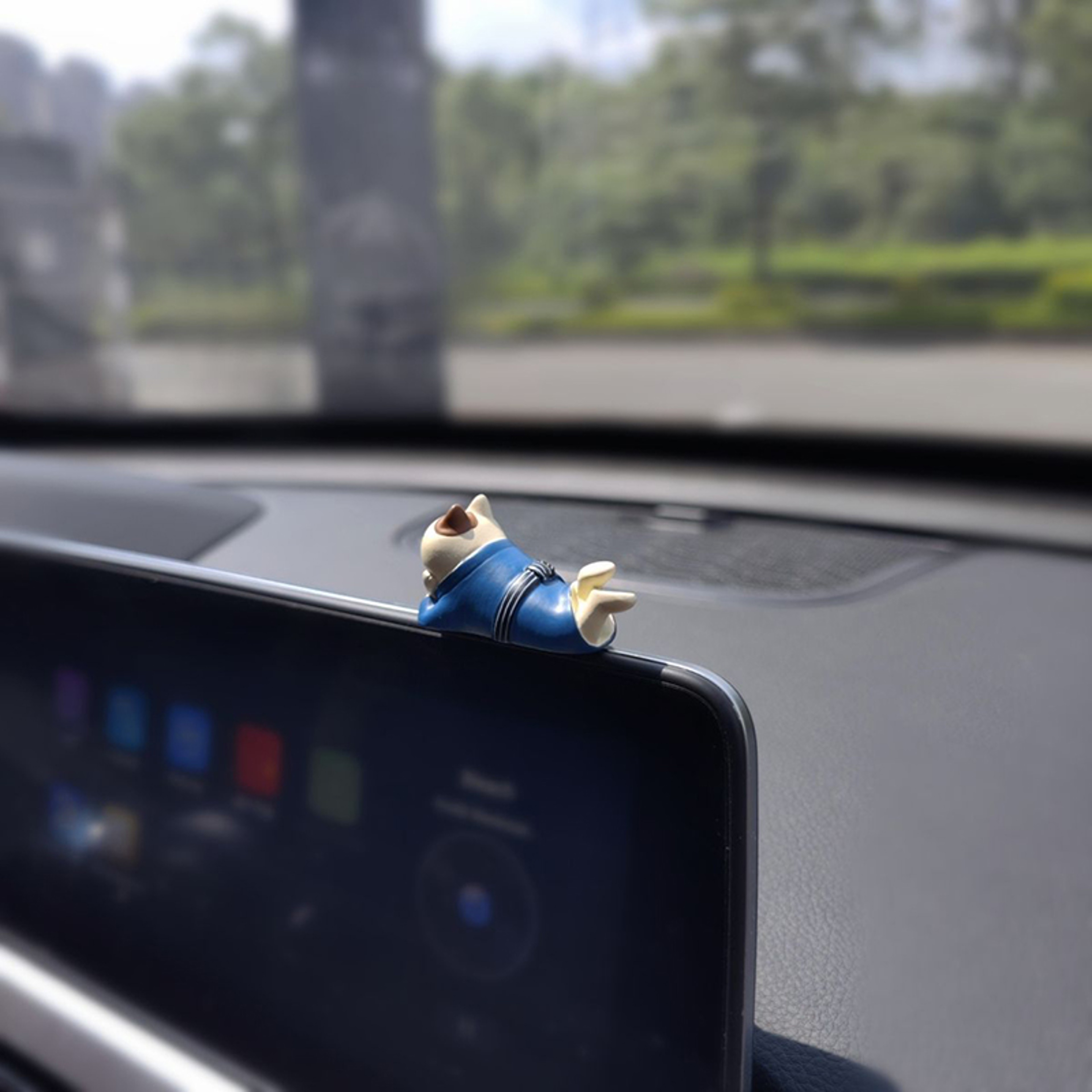 Cute Car Interior Decoration Ornaments Mini Cat Action Figure Auto Dashboard Rearview Mirror Decora 4