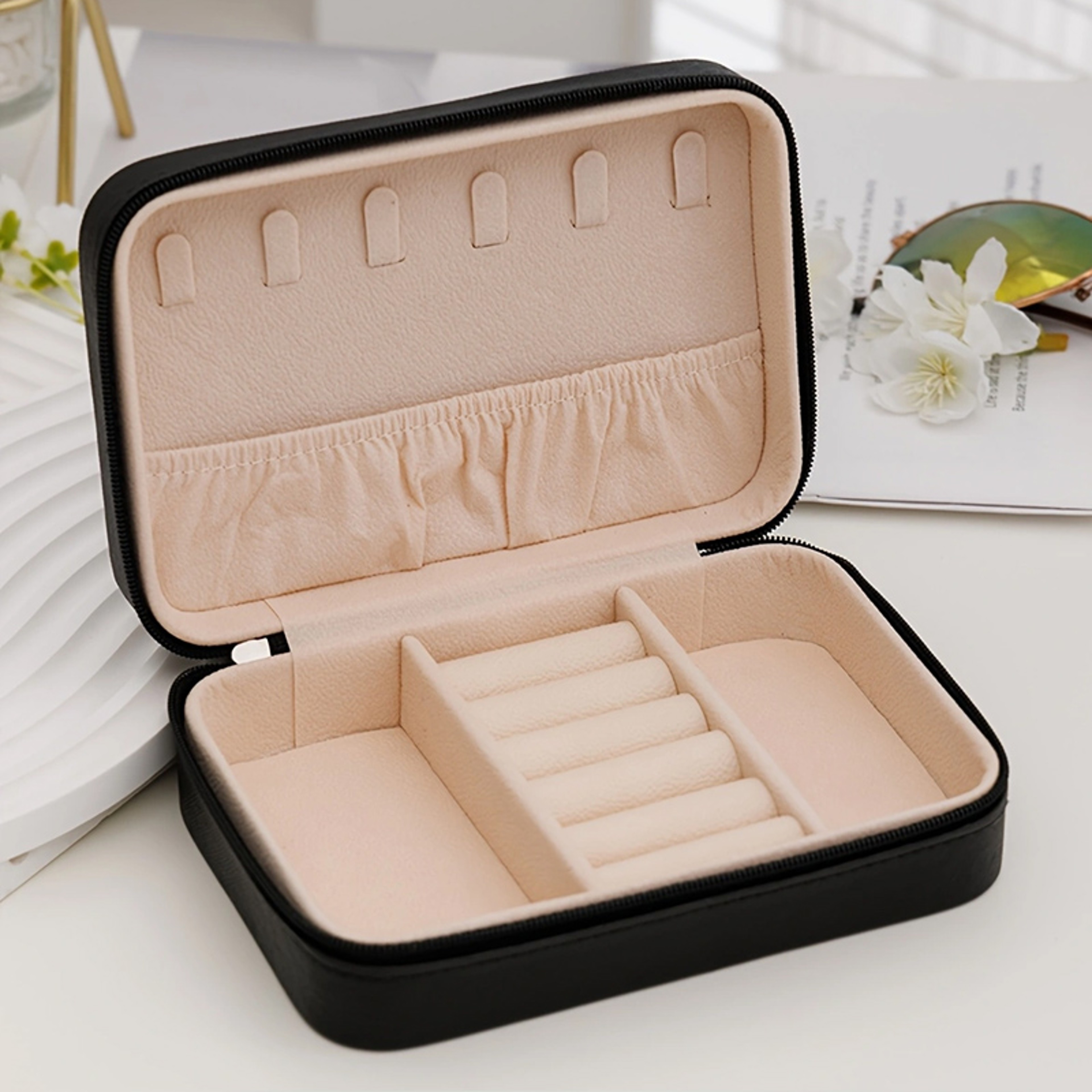 Heart Shaped Jewelry Box, Portable Zipper Jewelry Organizer, Exquisite Travel Ring & Necklace Box, Perfect Valentine Day – view 3