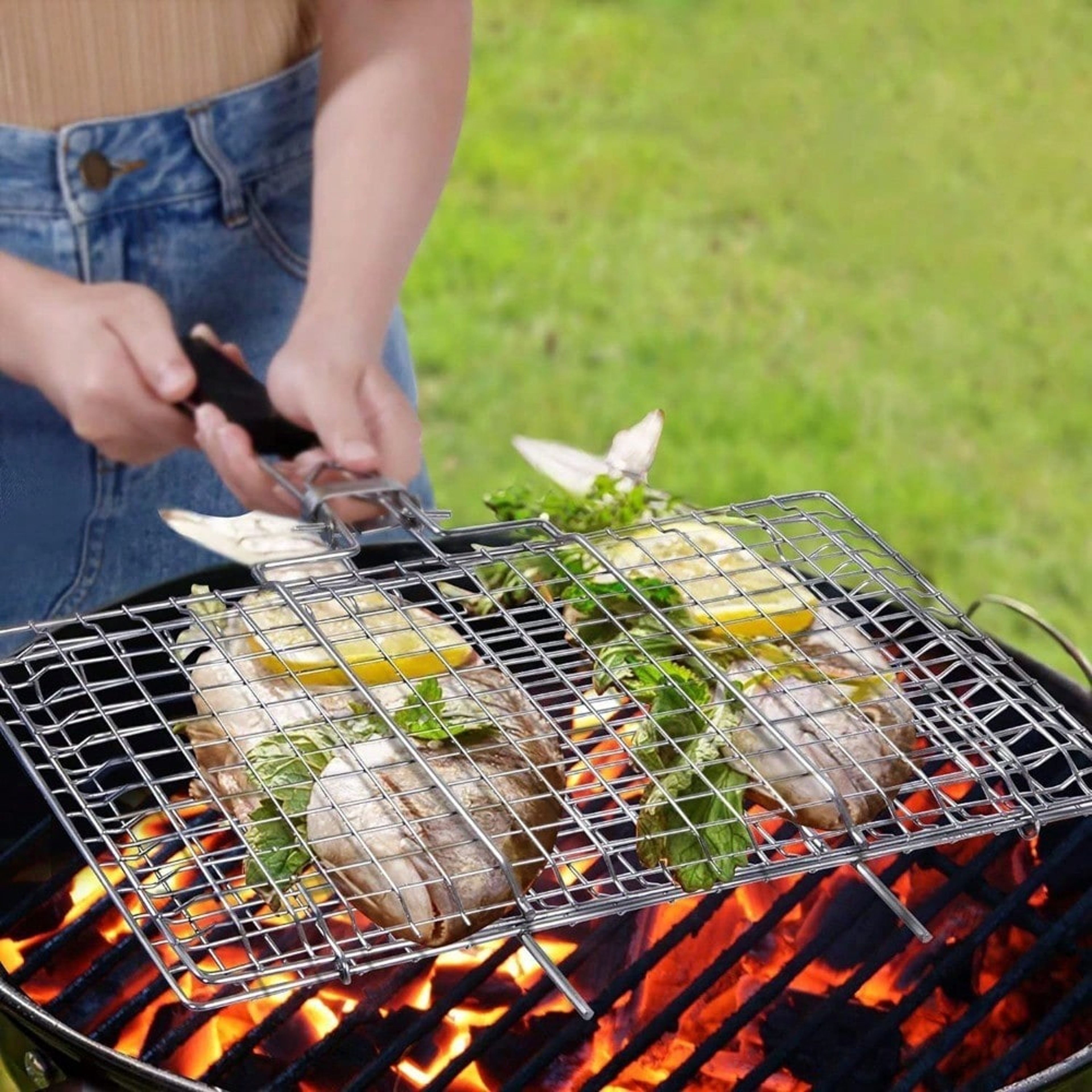 Folding Portable BBQ Rack, Stainless Steel Grilling Basket, Outdoor Camping Griller with Removable Handle – view 4