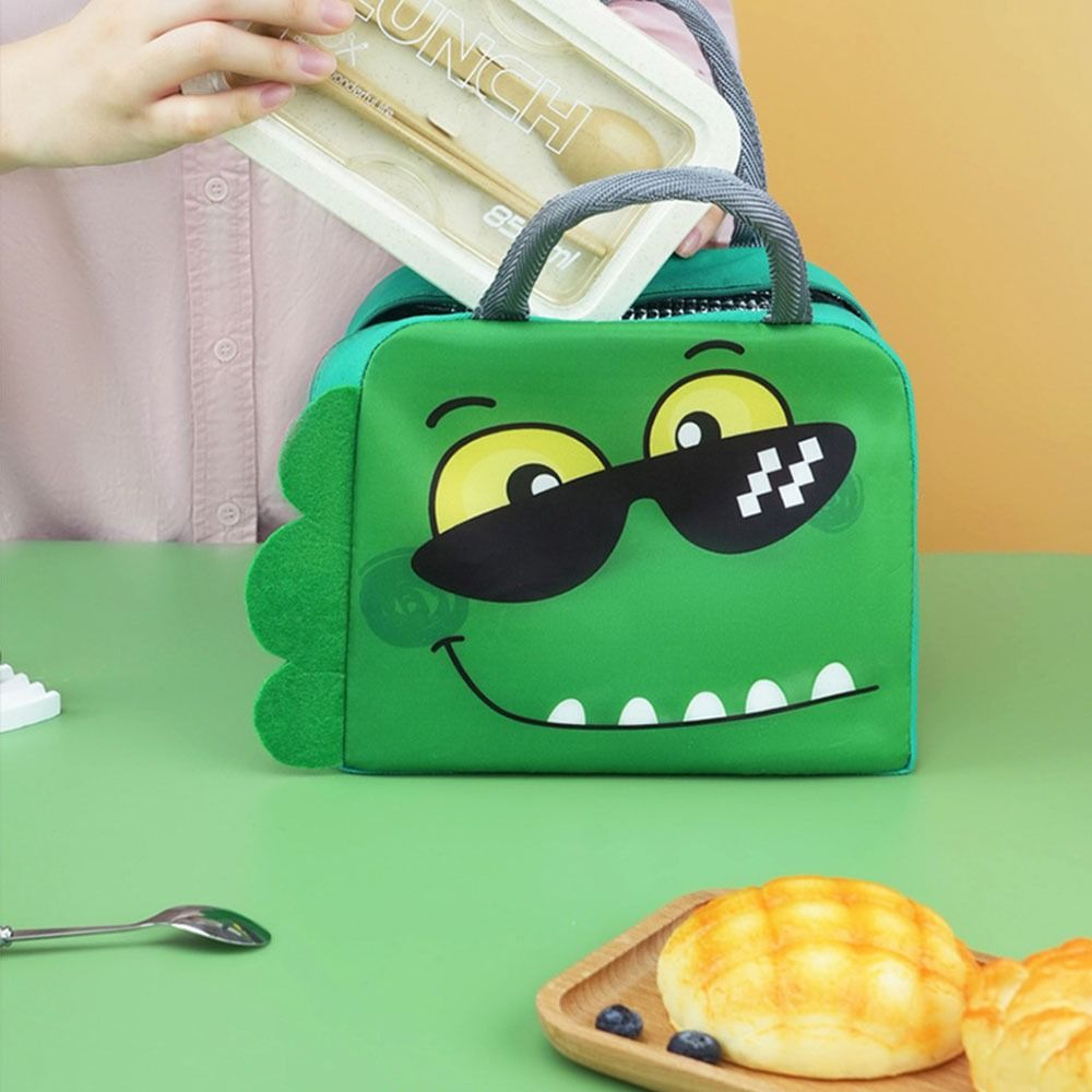 Portable Cartoon Stereoscopic Lunch Bag Thermal Insulated Lunch Box With Oxford Cloth Tote Ideal Fo 4