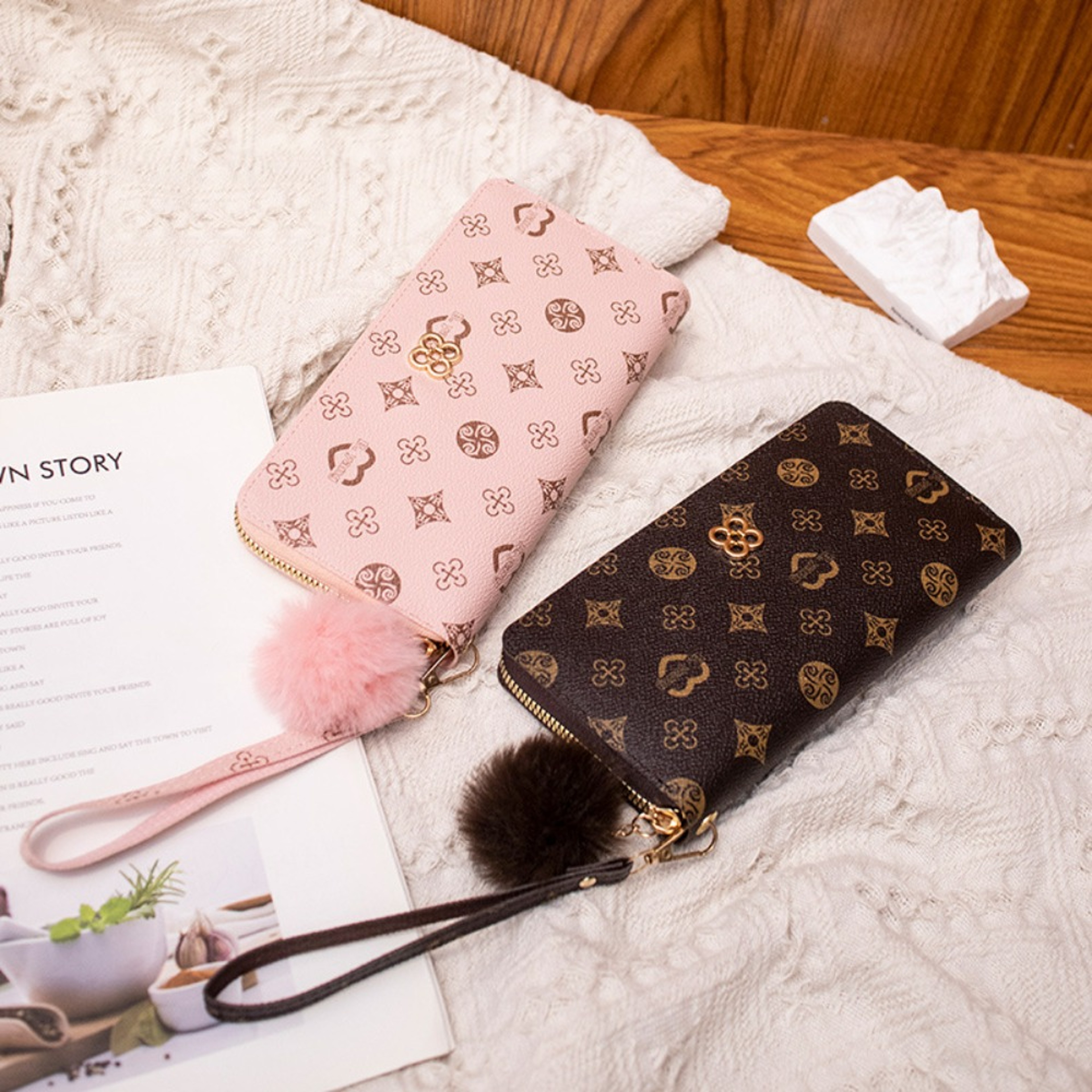 Fluffy Ball PU Leather Women Long Wallet, Portable Card Holder, Large Capacity Clutch Bag with Printed Decoration – view 2