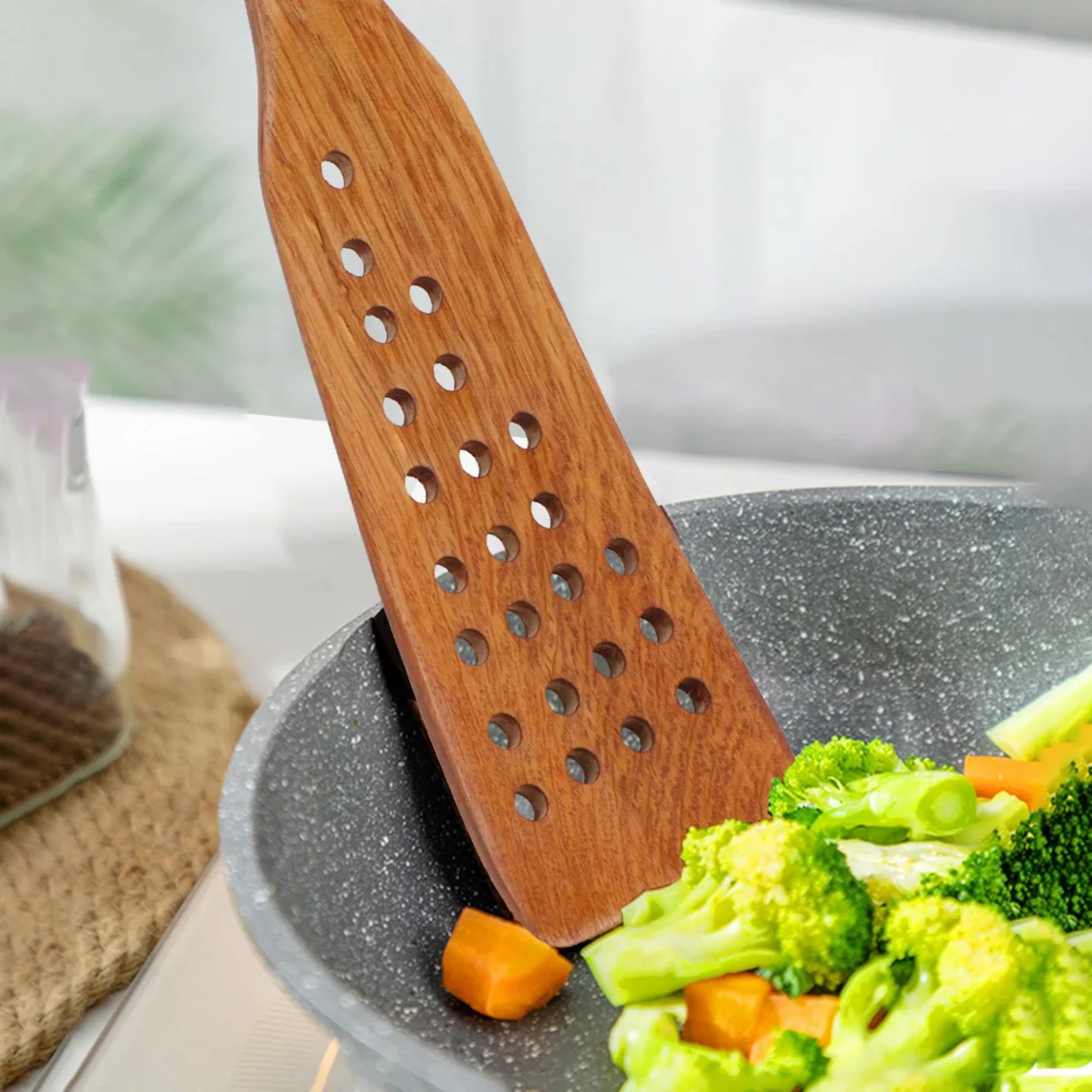 Frying Steak Shovel Filter Shovel NonStick Pan Wooden Spatula Kitchen Tool 4