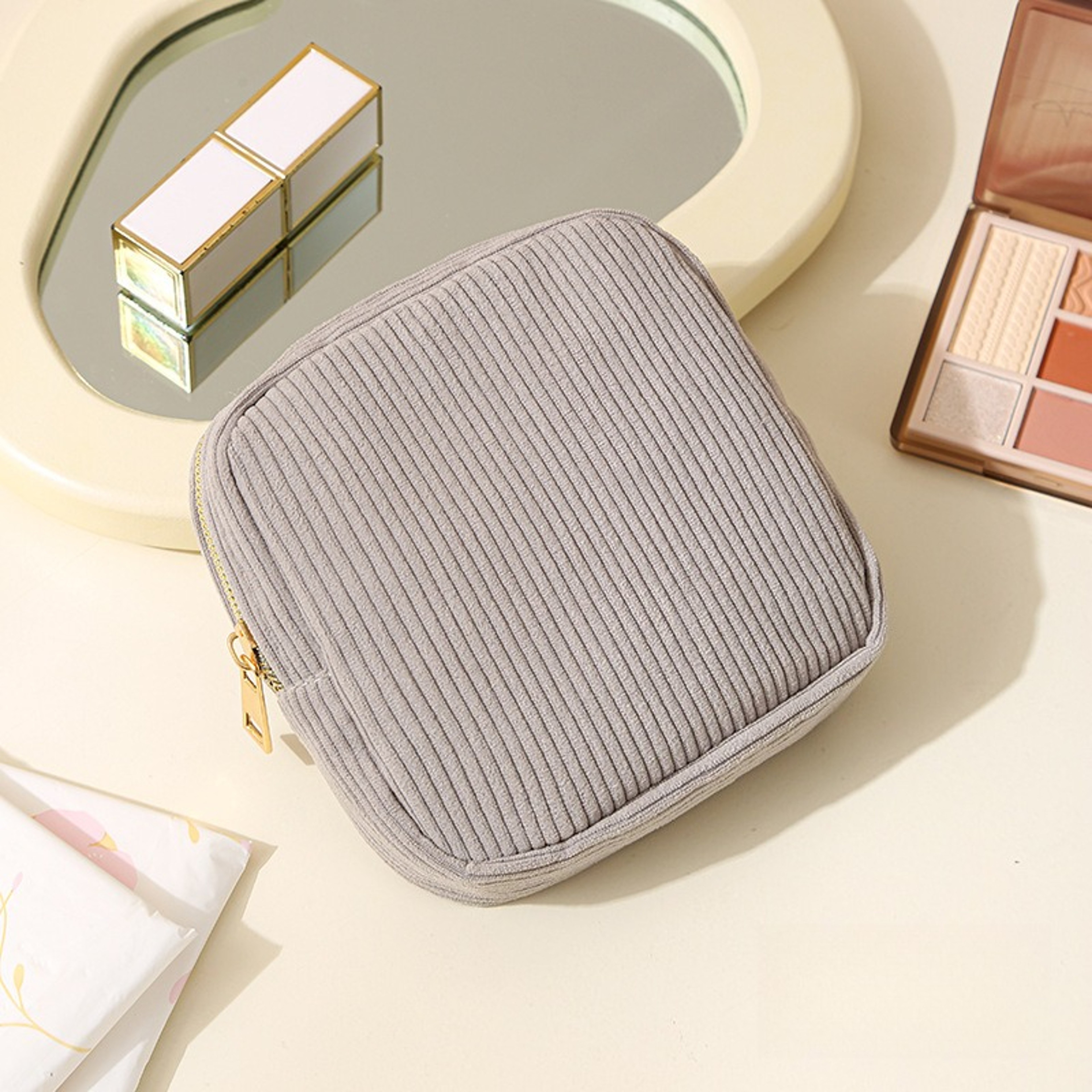 Fashion Makeup Lipstick Case, Mini Cosmetic Storage Pouch for Women, Sanitary Napkins Organizer Travel Bags – view 9
