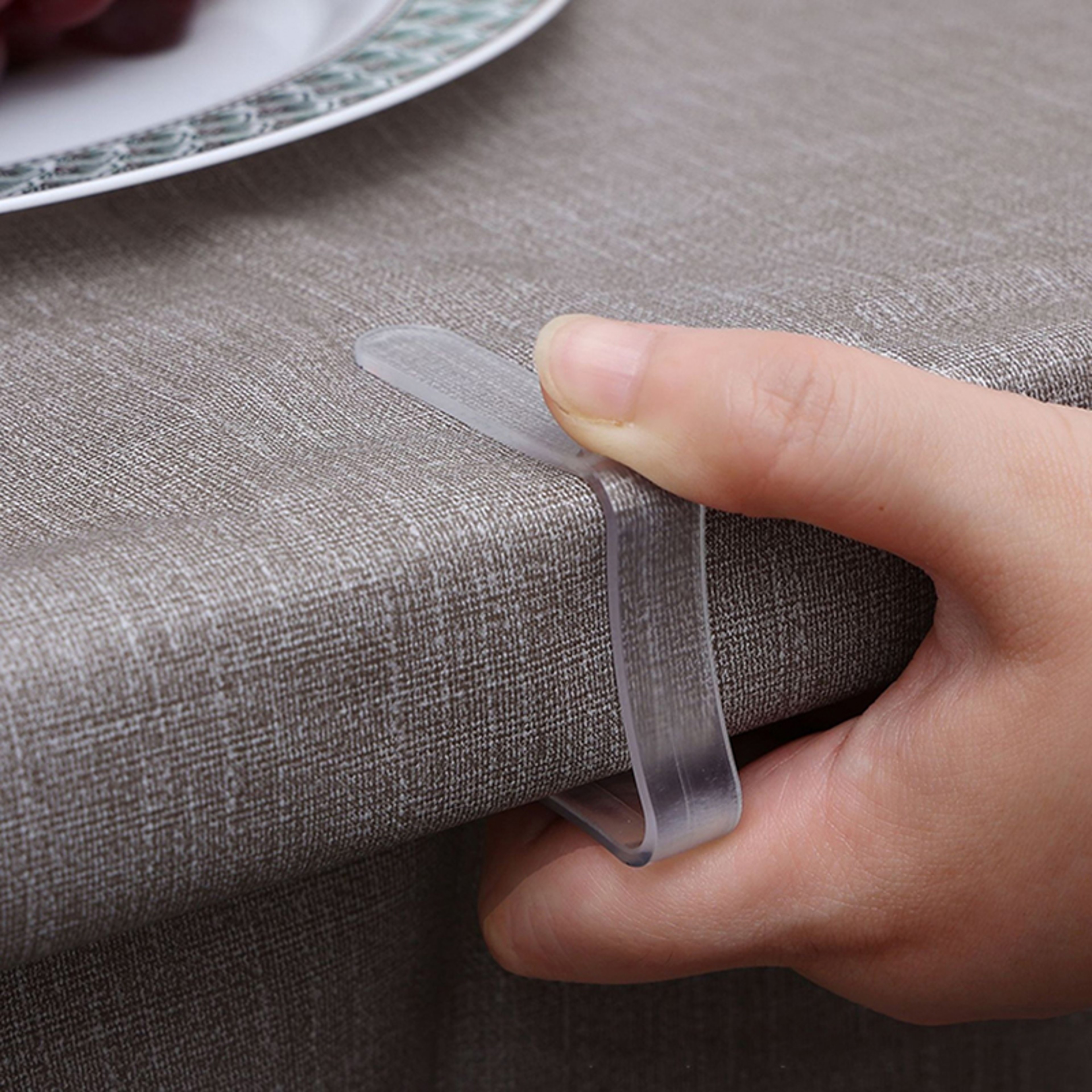 Plastic Tablecloth Clamps Transparent Anti Slip Fixing Buckle For Household Table Corner 2