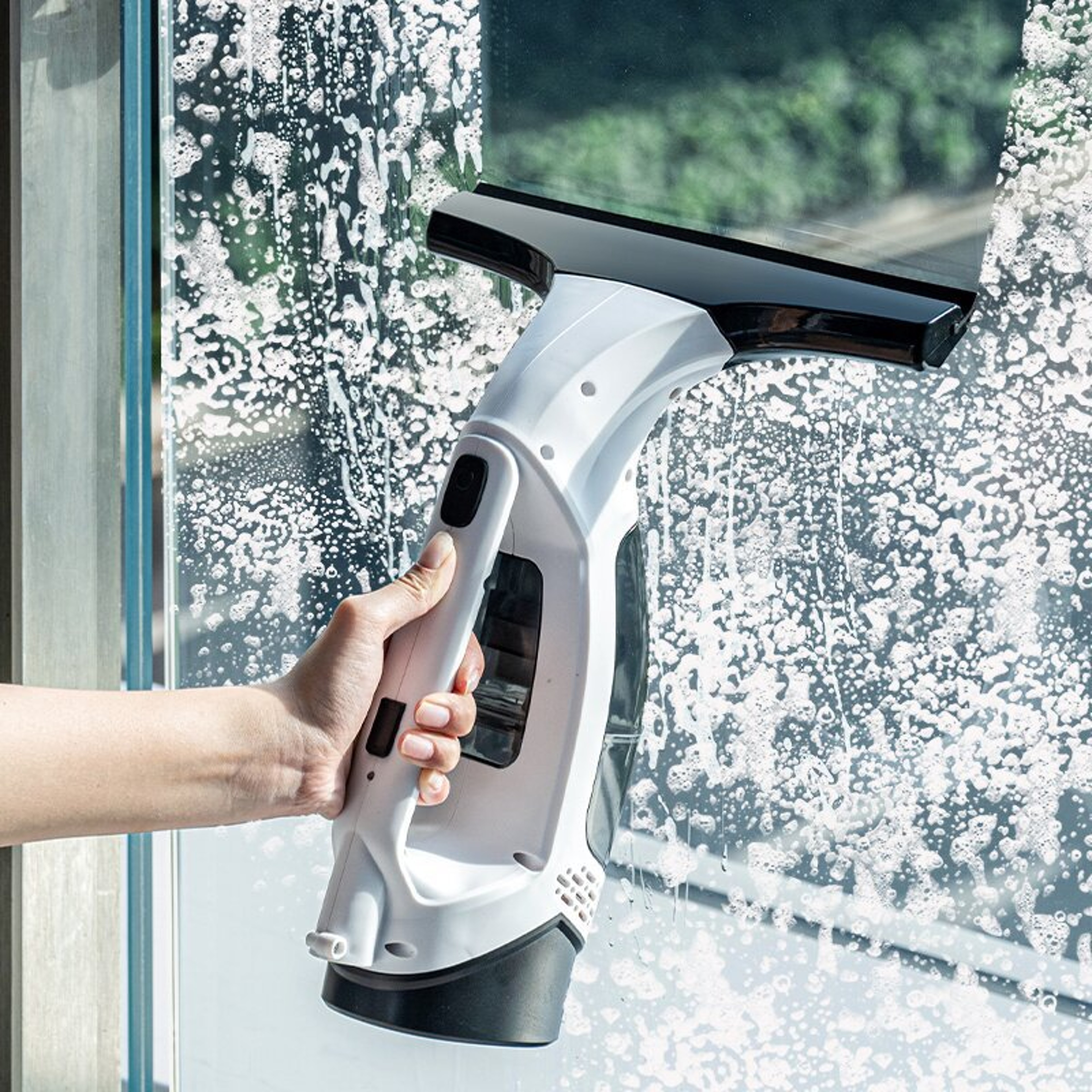 Multifunctional Cordless Electric Window Cleaner Portable Rechargeable Glass Cleaner 0