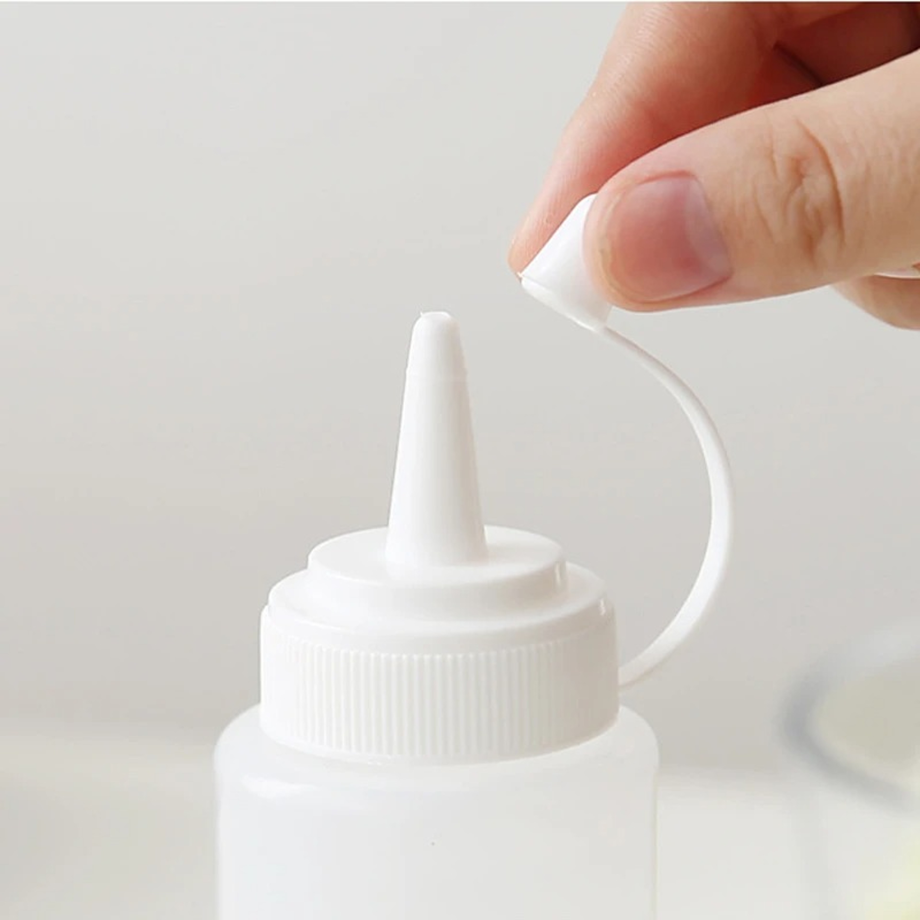 Condiment Squeeze Bottles For Salad Sauce Mustard Mayo Olive Oil Storage Kitchen Supplies 4