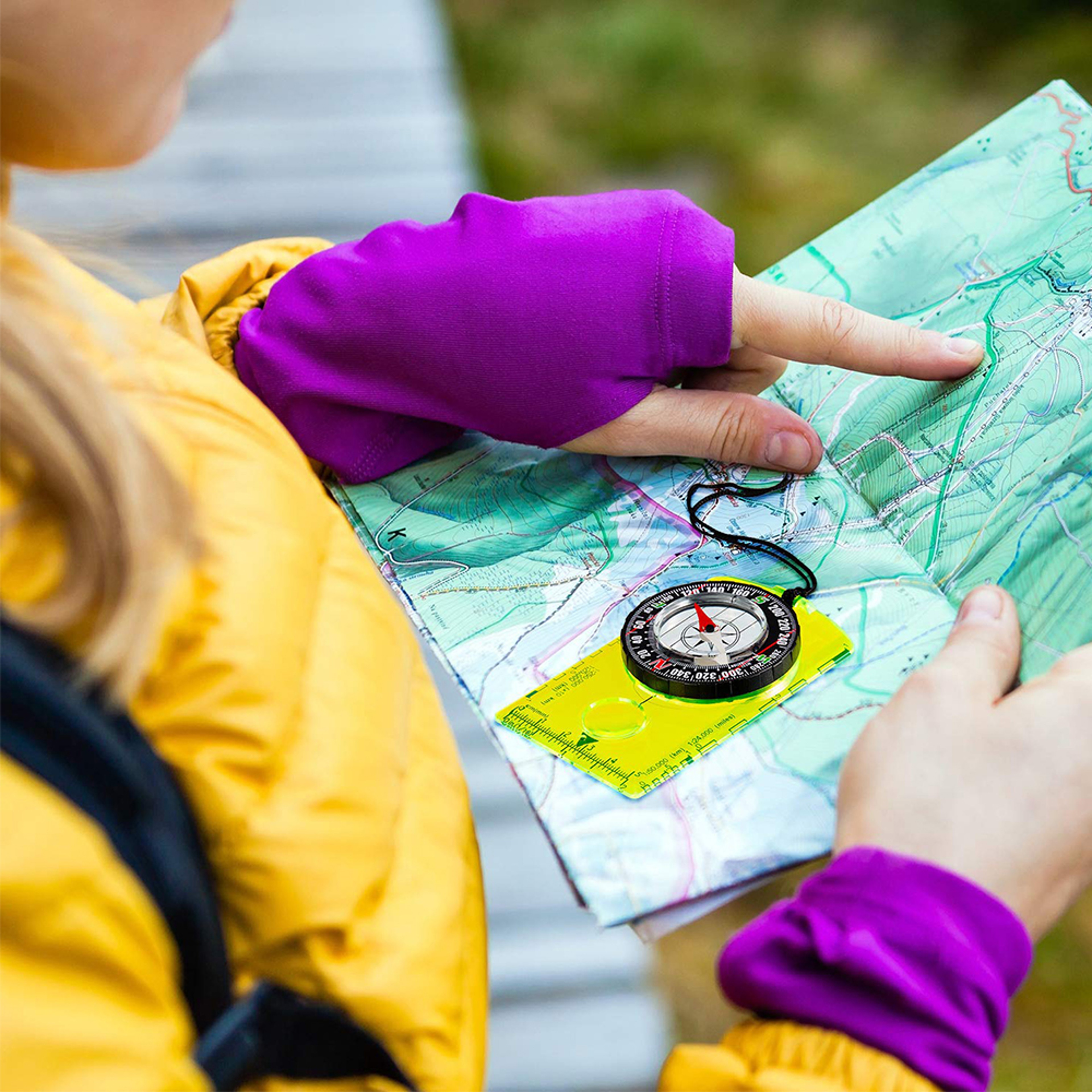 Waterproof Hiking Compass for Kids Outdoor Navigation and Orienteering Gadget – view 3